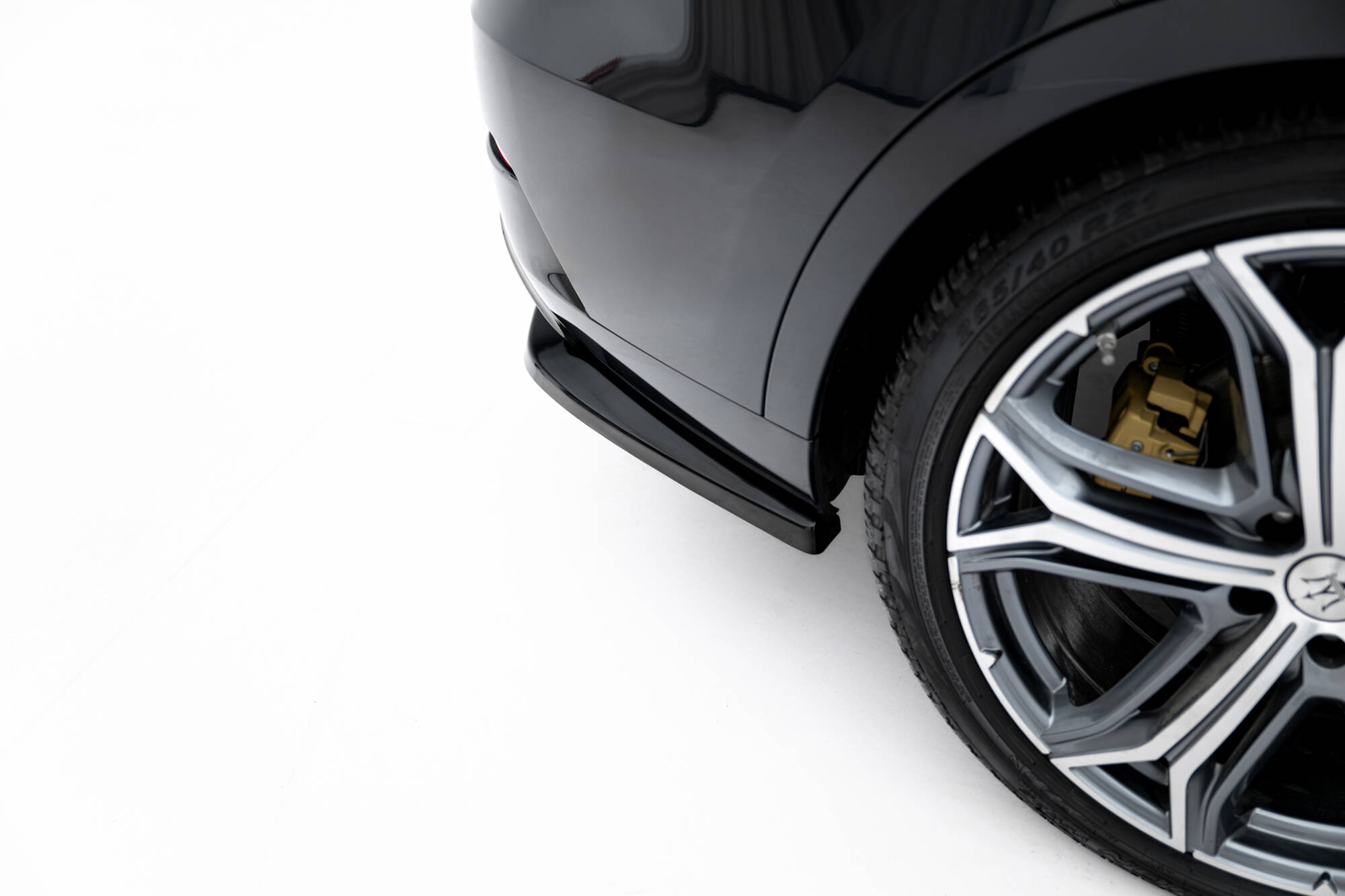 Rear Splitter (with vertical bars) Maserati Levante GT Mk1 Facelift - Image 4