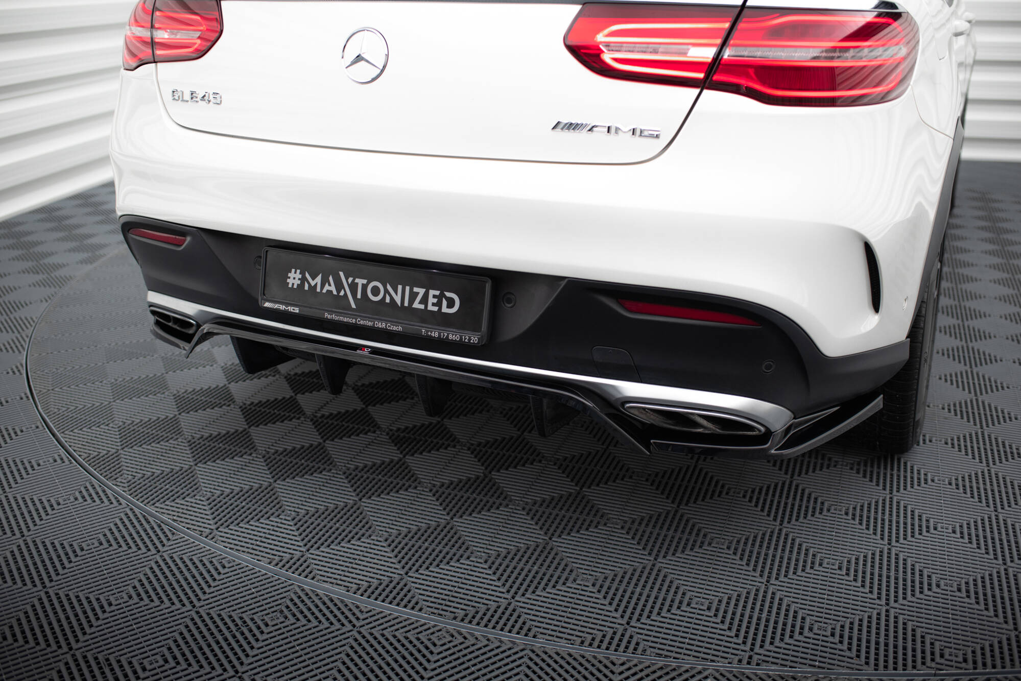 Rear Splitter (with vertical bars) Mercedes-AMG GLE 43 Coupe C292 - Image 3