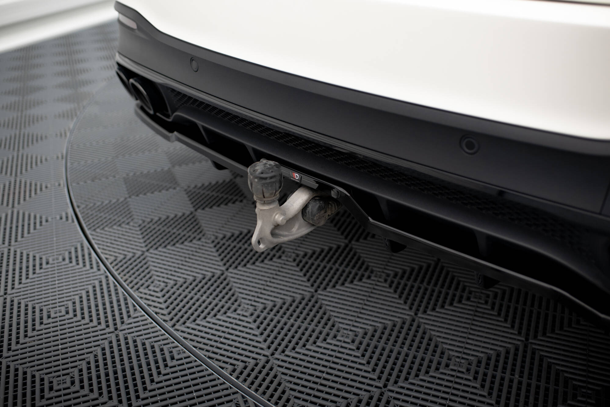 Rear Splitter (with vertical bars) Mercedes-AMG GLE 53 / 63 W167 / W167 Facelift - Image 4
