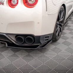 Alternative view of Rear Splitter (with vertical bars) Nissan GTR R35 Facelift
