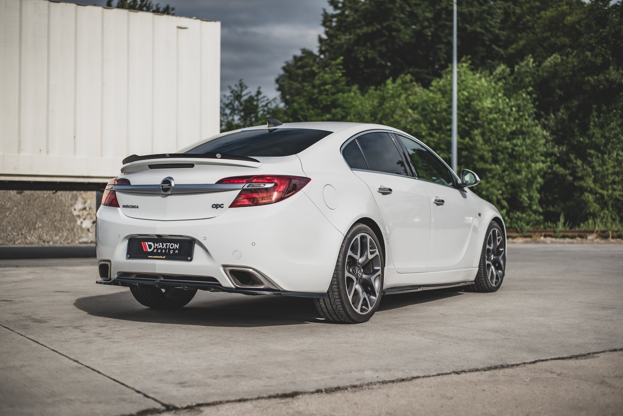 Rear Splitter (with vertical bars) Opel Insignia Mk. 1 OPC Facelift - Image 2