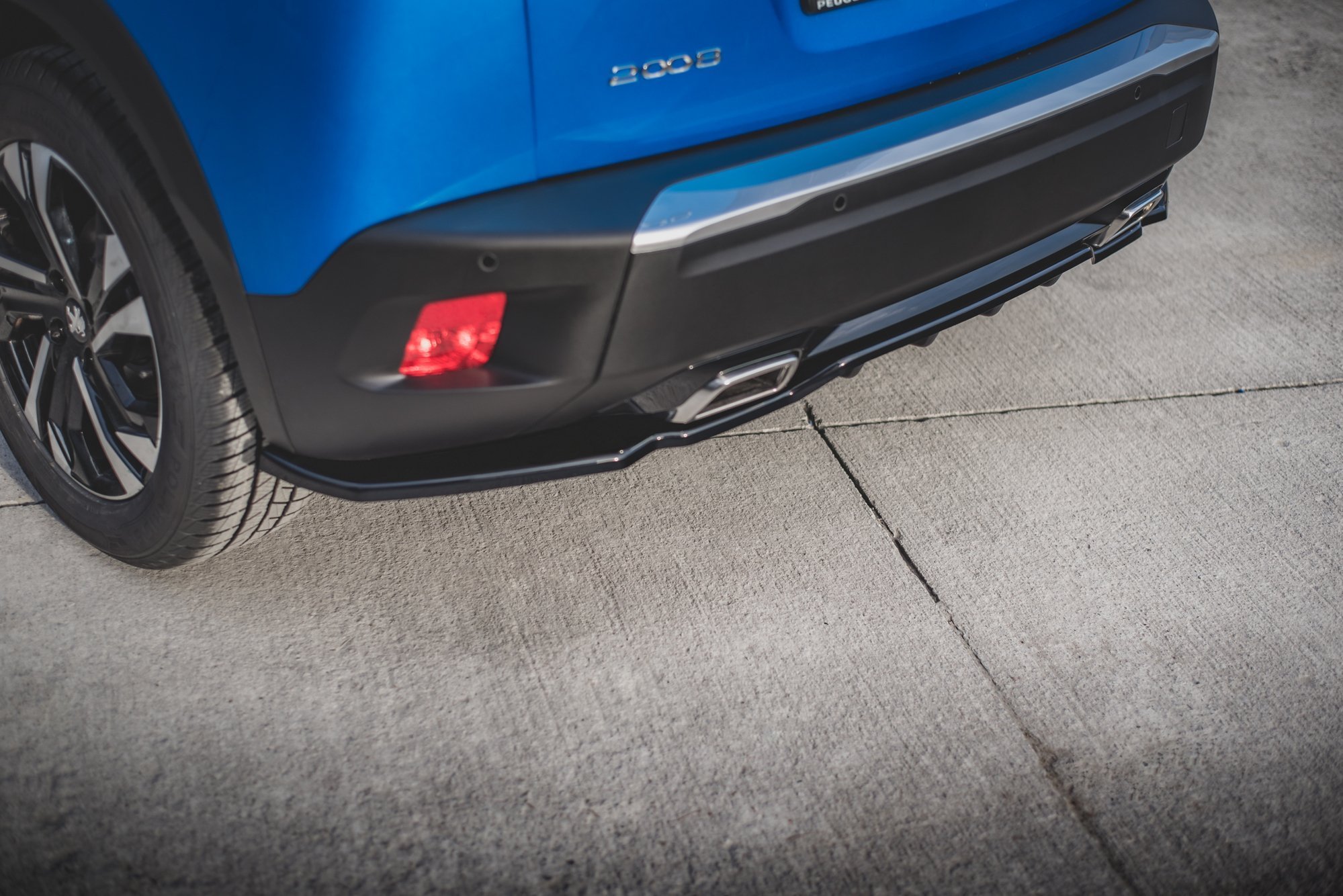 Rear Splitter (with vertical bars) Peugeot 2008 Mk2 - Image 4