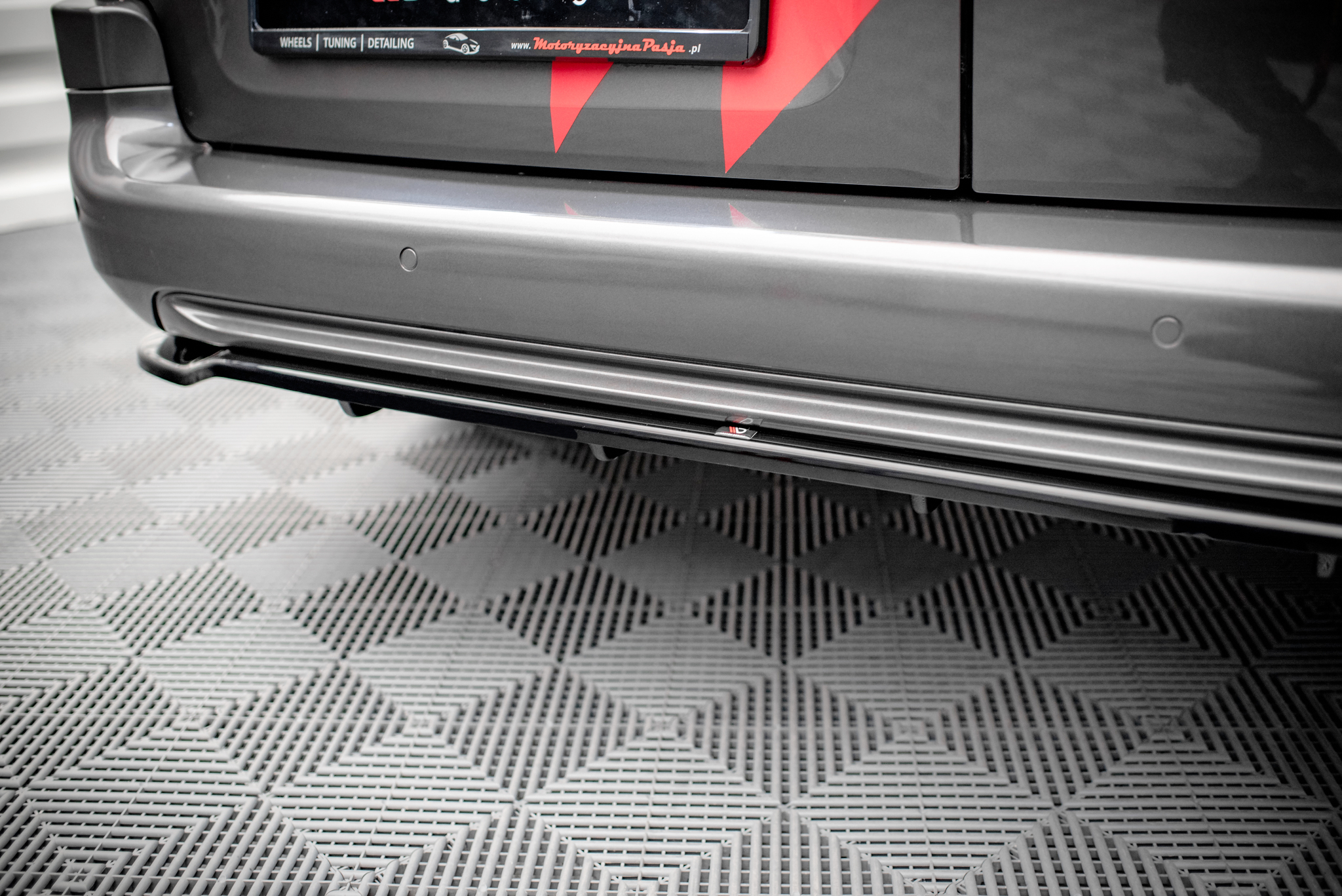 Rear Splitter (with vertical bars) Peugeot Partner Long Mk3 - Image 3