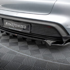 Alternative view of Rear Splitter (with vertical bars) Porsche Taycan / Taycan 4 / Taycan 4S / Taycan GTS Mk1