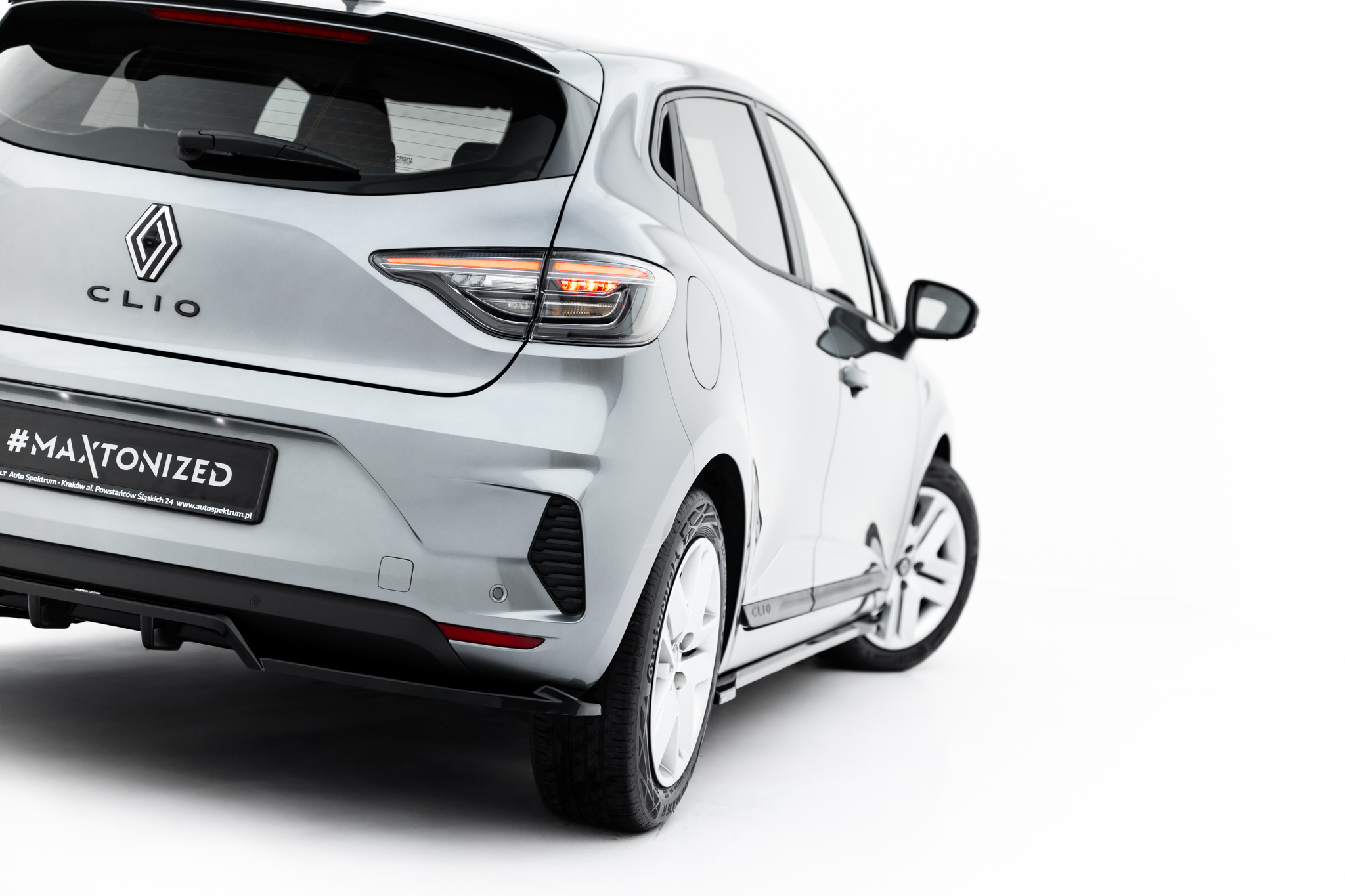 Rear Splitter (with vertical bars) Renault Clio Mk5 Facelift - Image 4