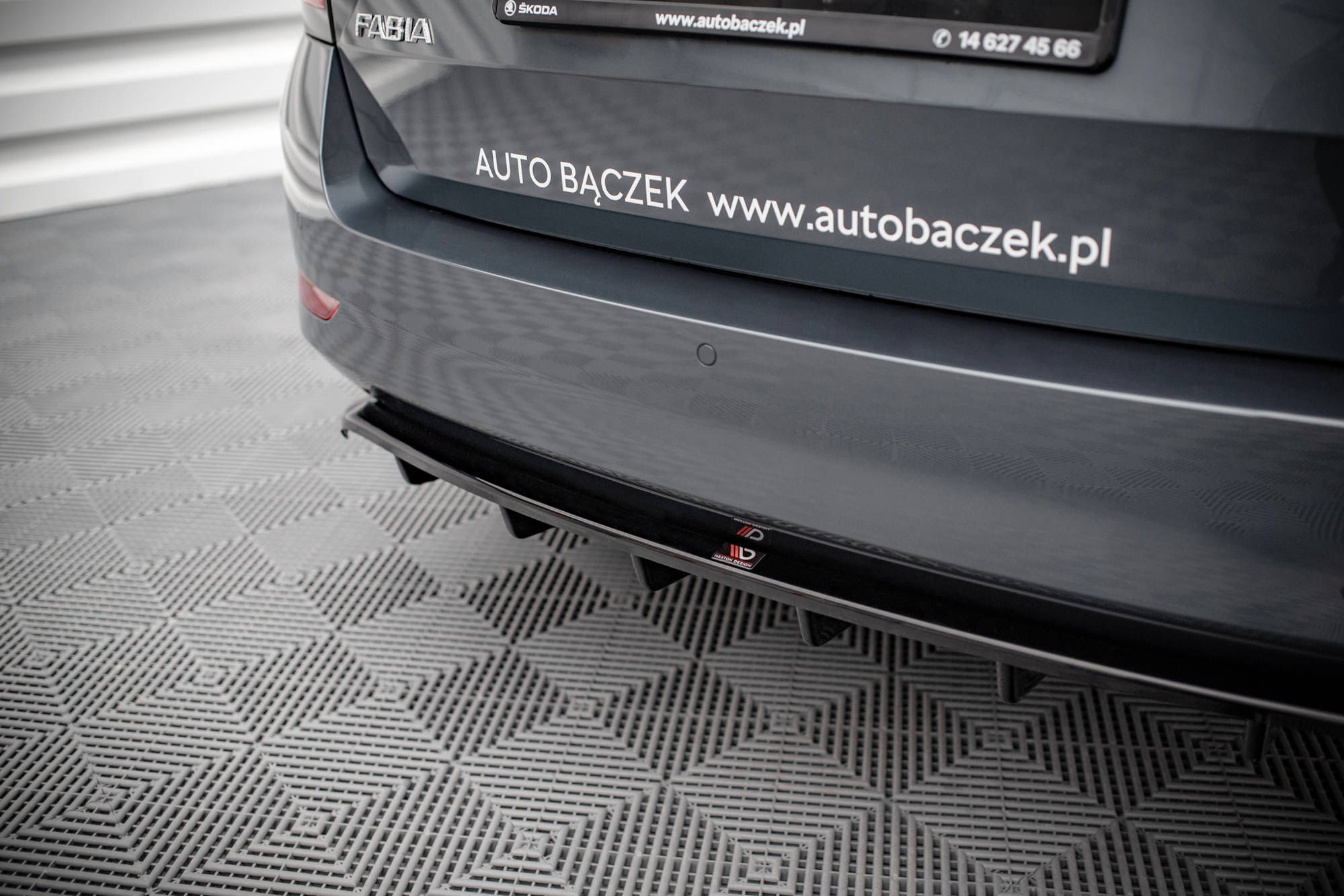 Rear Splitter (with vertical bars) Skoda Fabia Combi Mk3 Facelift - Image 3