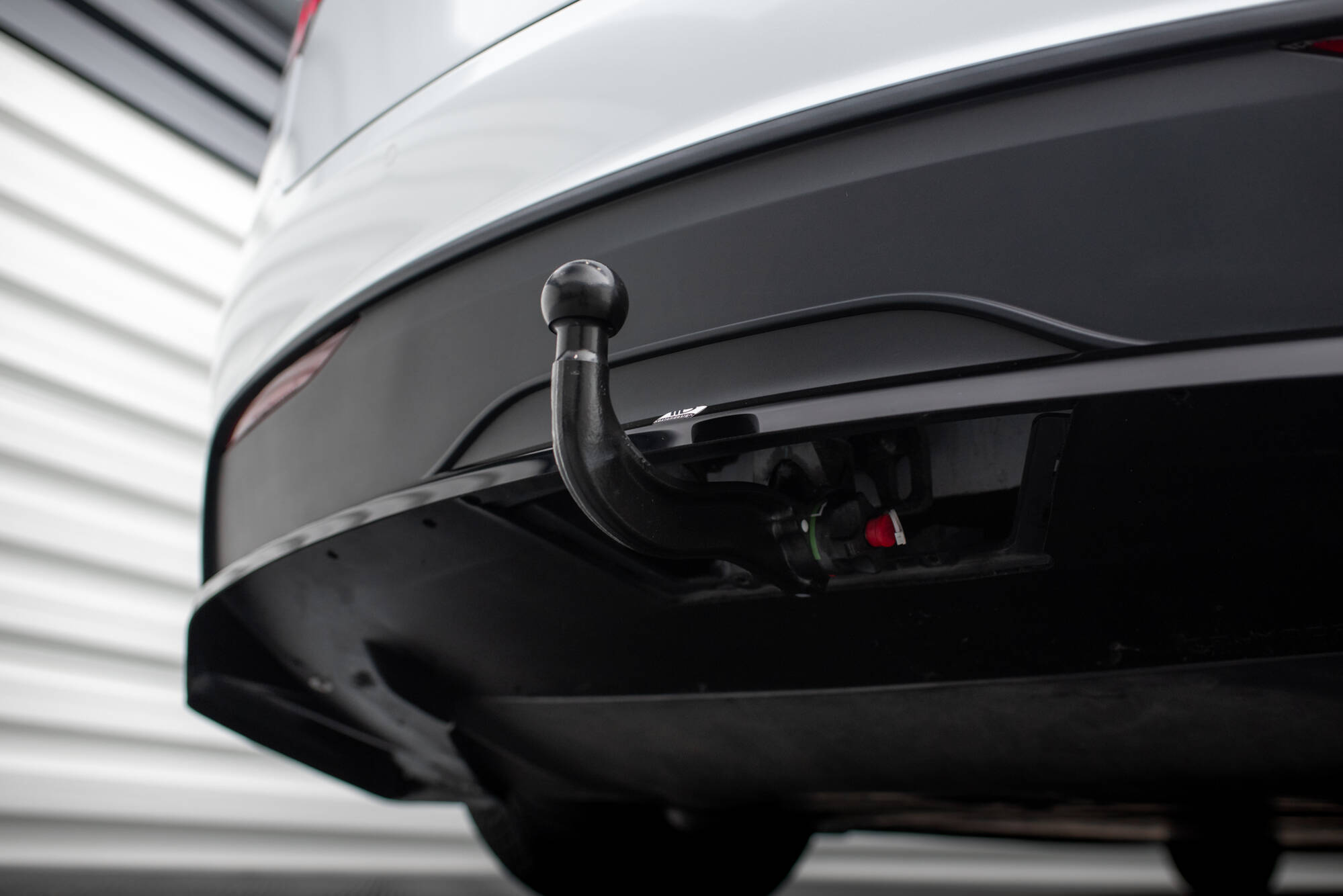 Rear Splitter (with vertical bars) Tesla Model X Mk1 Facelift - Image 7