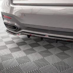 Alternative view of Rear Splitter (with vertical bars) V.1 BMW 7 M-Pack G11 / G12 Facelift