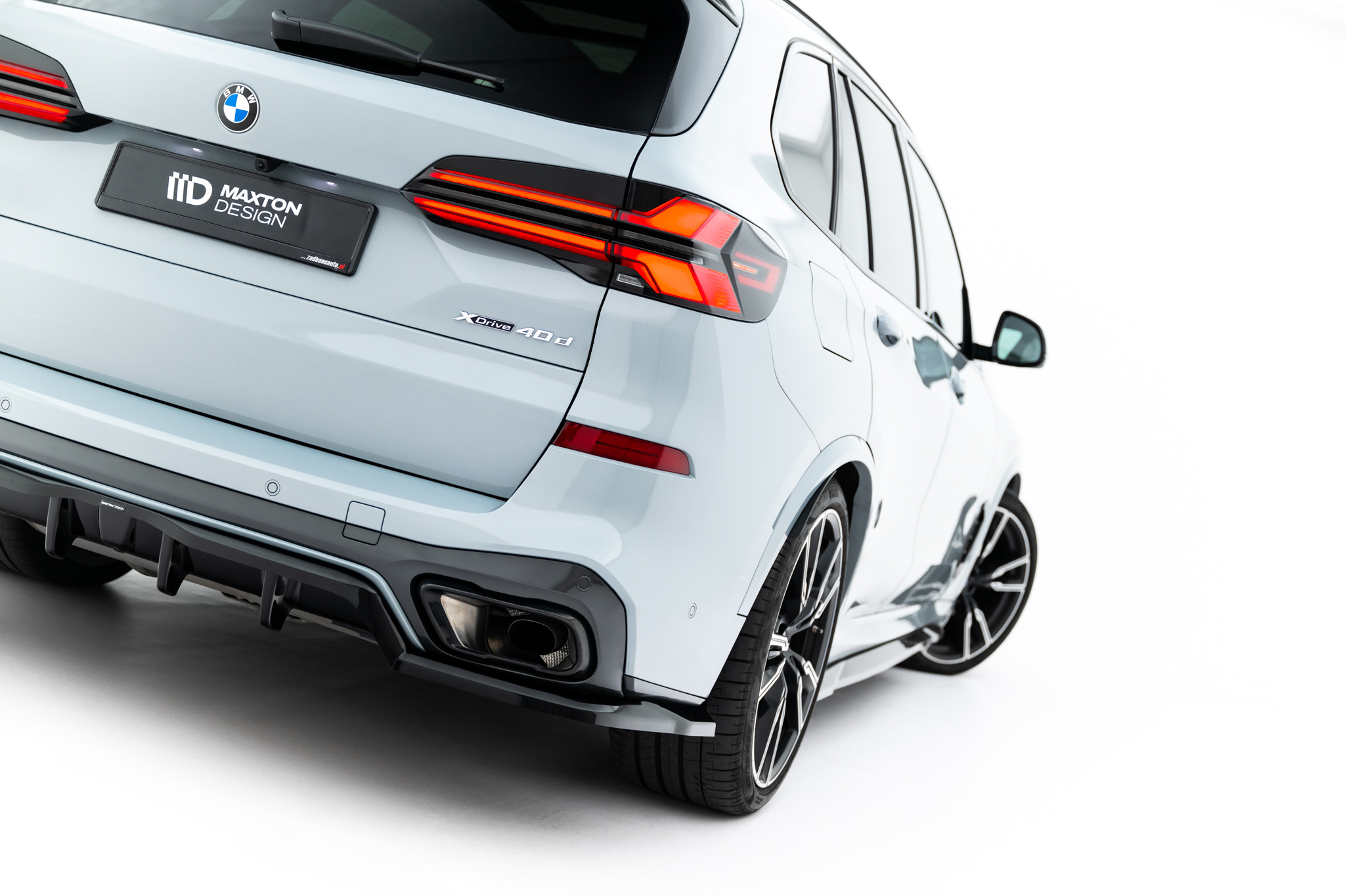 Rear Splitter (with vertical bars) V.1 BMW X5 M-Pack G05 Facelift - Image 4