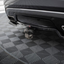 Alternative view of Rear Splitter (with vertical bars) V.1 Land Rover Range Rover Velar R-Dynamic Mk1