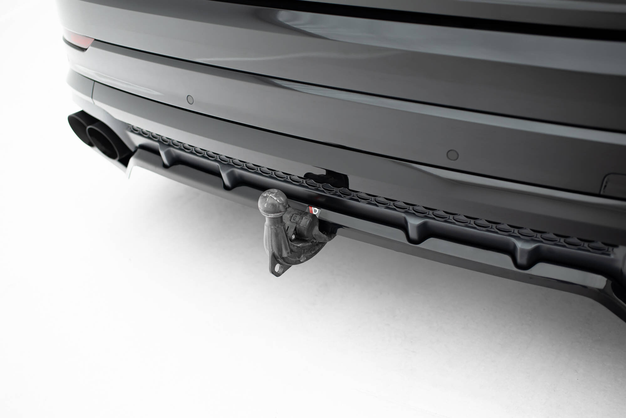 Rear Splitter (with vertical bars) V.2 Audi SQ8 / Q8 S-Line Mk1 Facelift - Image 7