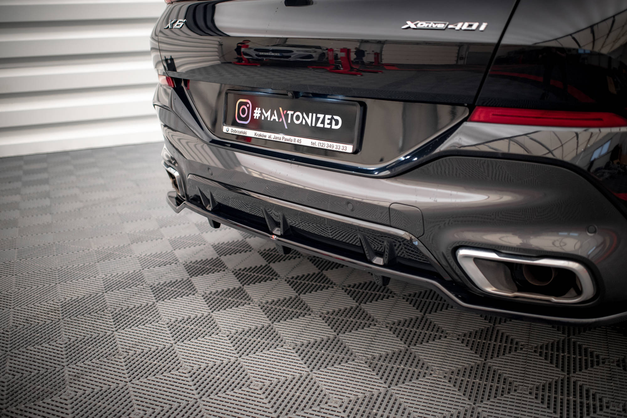 Rear Splitter (with vertical bars) V.2 BMW X6 M-Pack G06 - Image 4