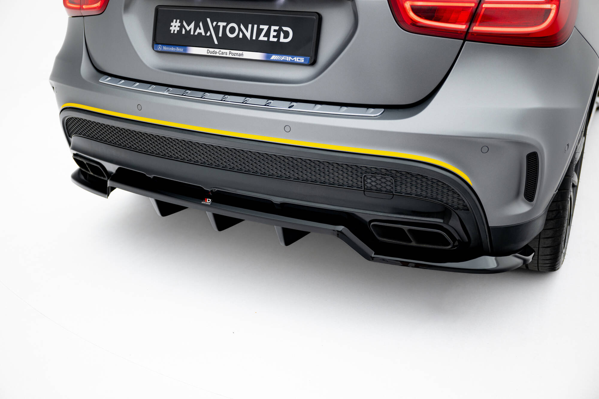 Rear Splitter (with vertical bars) V.2 Mercedes-Benz GLA 45 AMG X156 - Image 2