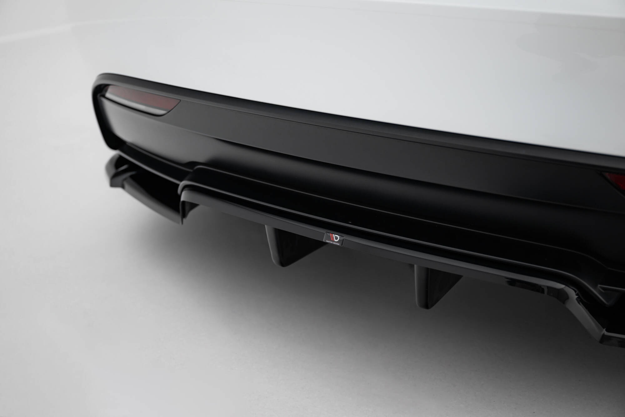 Rear Splitter (with vertical bars) V.2 Tesla Model 3 Performance Mk1 Facelift - Image 3