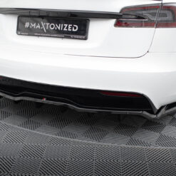 Rear Splitter (with vertical bars) V.2 Tesla Model S Plaid Mk1 Facelift
