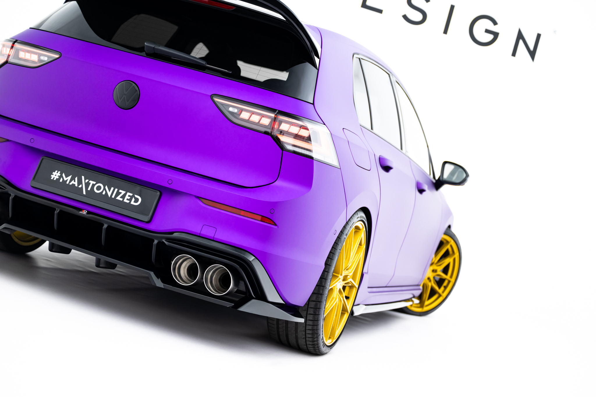 Rear Splitter (with vertical bars) V.2 Volkswagen Golf R Hatchback Mk8 / Mk8 Facelift - Image 3