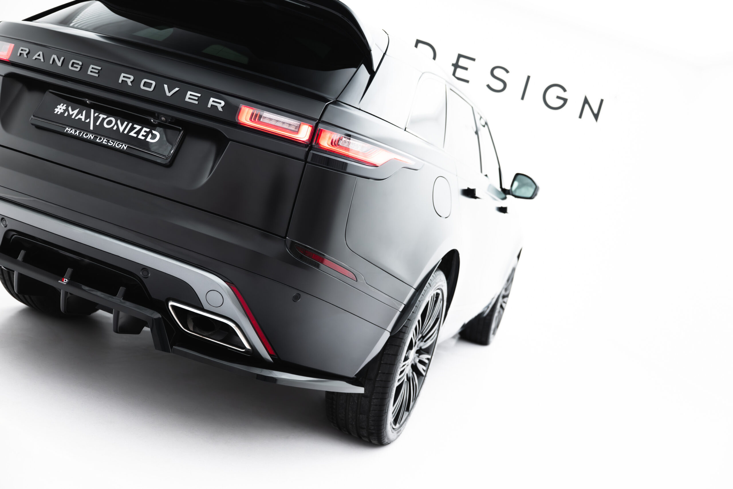 Rear Splitter (with vertical bars) V.3 Land Rover Range Rover Velar R-Dynamic Mk1 - Image 3