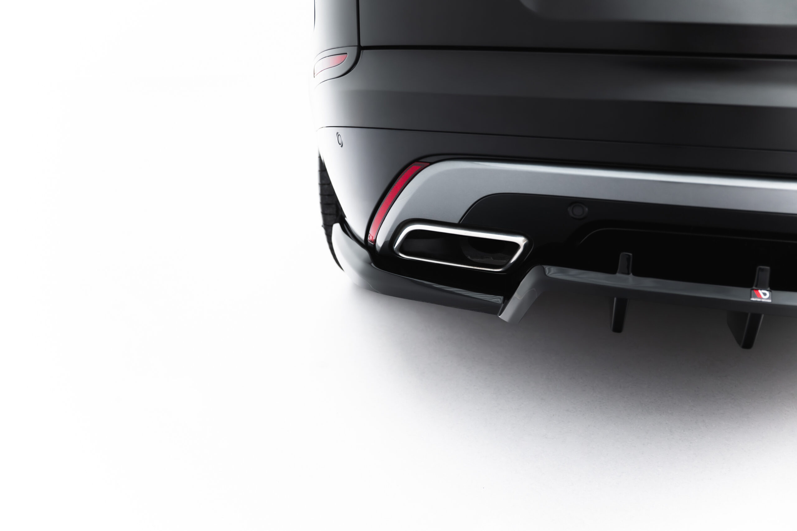 Rear Splitter (with vertical bars) V.3 Land Rover Range Rover Velar R-Dynamic Mk1 - Image 5