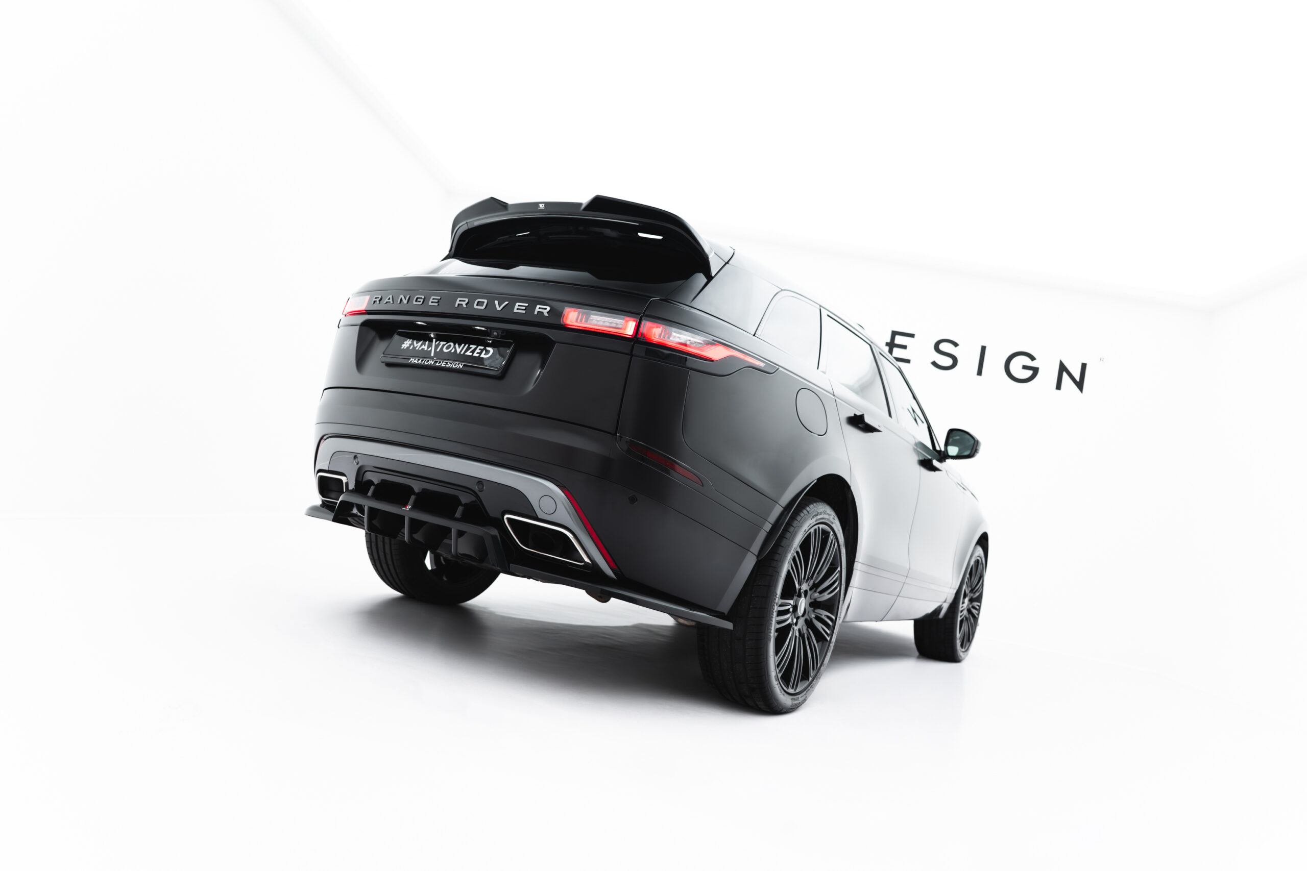 Rear Splitter (with vertical bars) V.3 Land Rover Range Rover Velar R-Dynamic Mk1 - Image 6