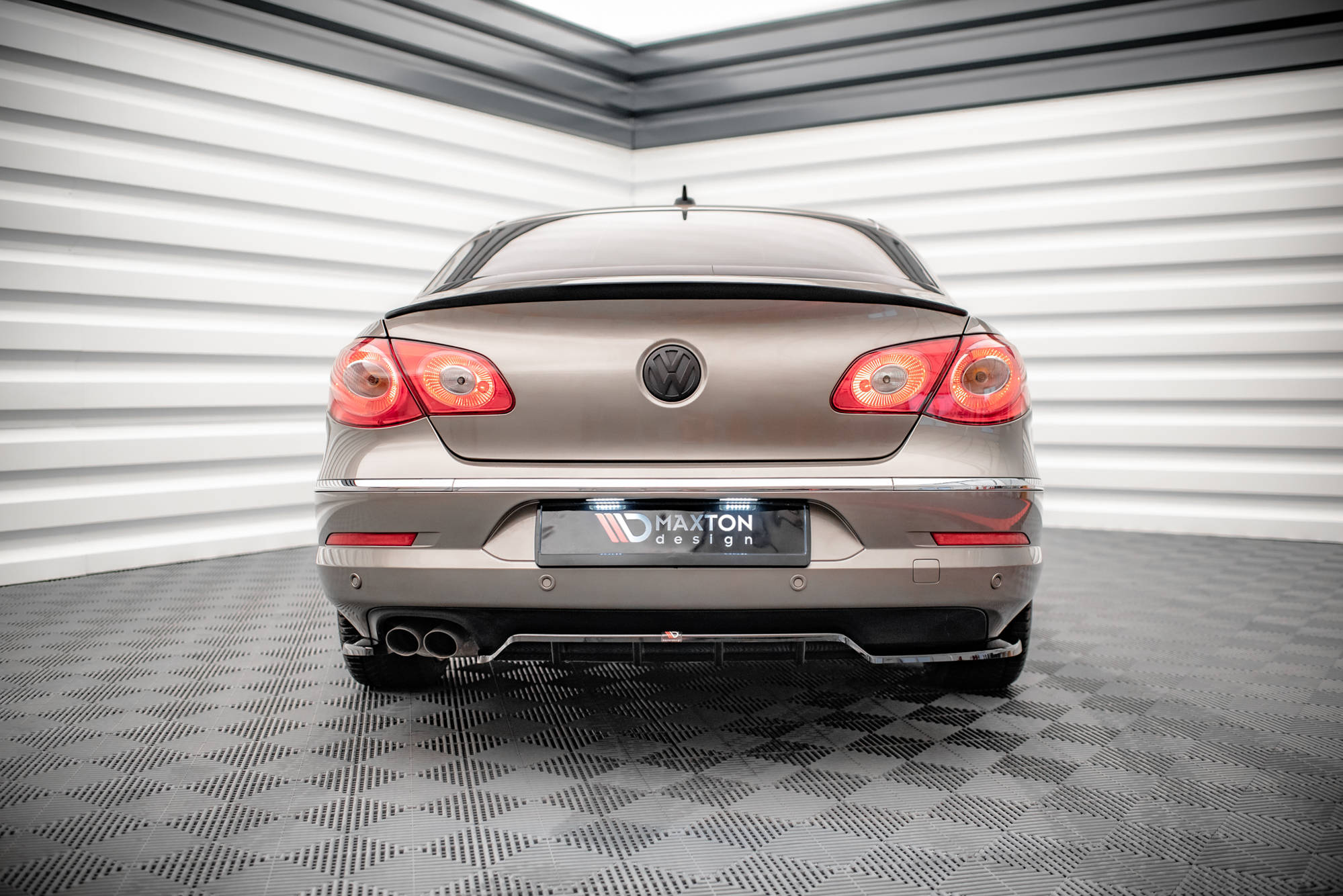 Rear Splitter (with vertical bars) Volkswagen Passat CC - Image 3