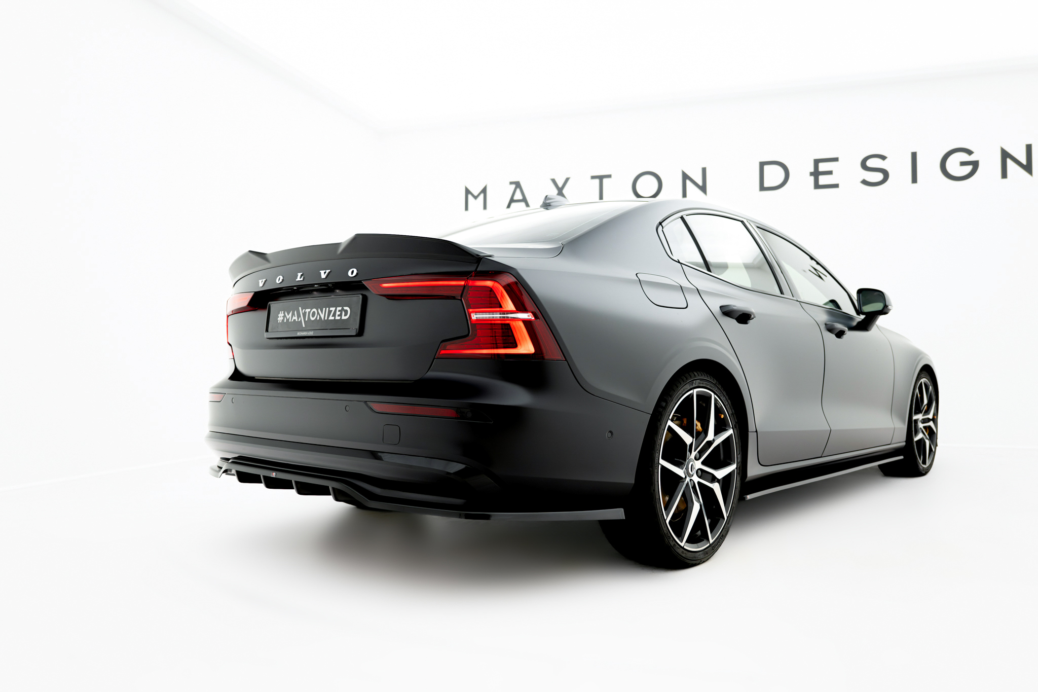 Rear Splitter (with vertical bars) Volvo S60/V60 R-Design Mk3