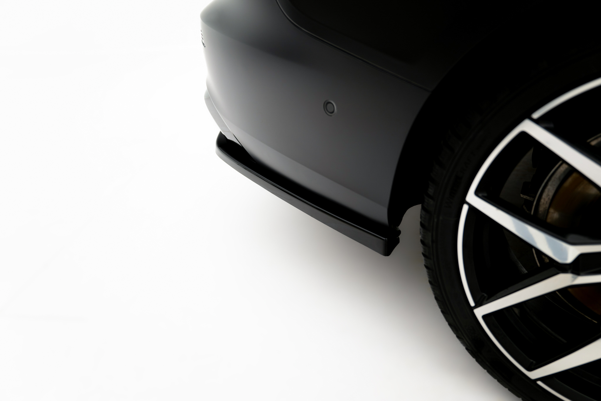 Rear Splitter (with vertical bars) Volvo S60/V60 R-Design Mk3 - Image 4