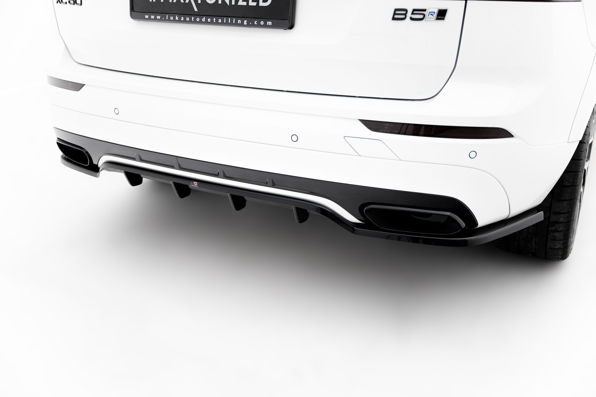 Rear Splitter (with vertical bars) Volvo XC60 Mk2 R-Design - Image 2