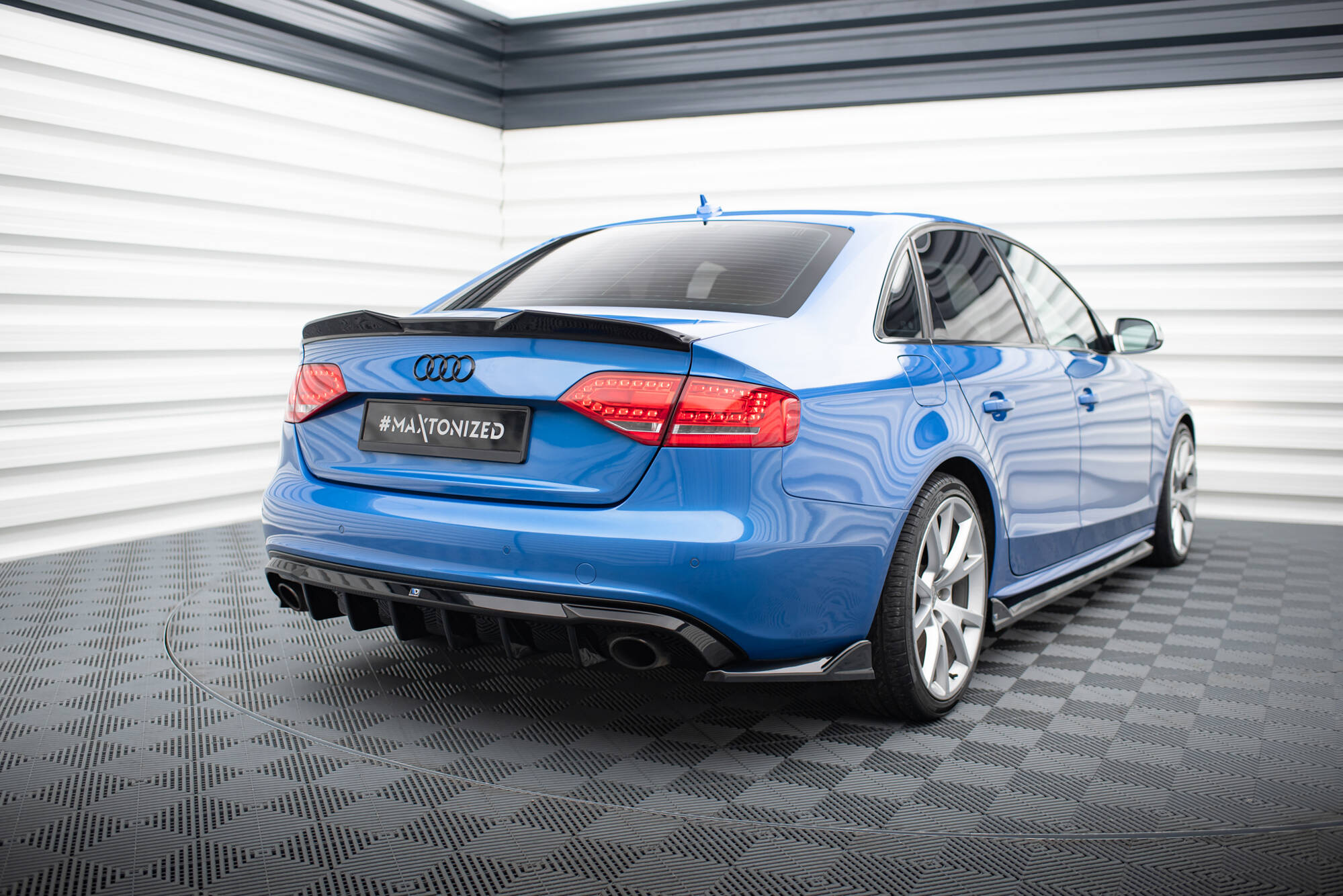 Rear Valance Audi A4 S-Line Sedan / Avant B8 (Version with single exhaust tips on both sides) - Image 3