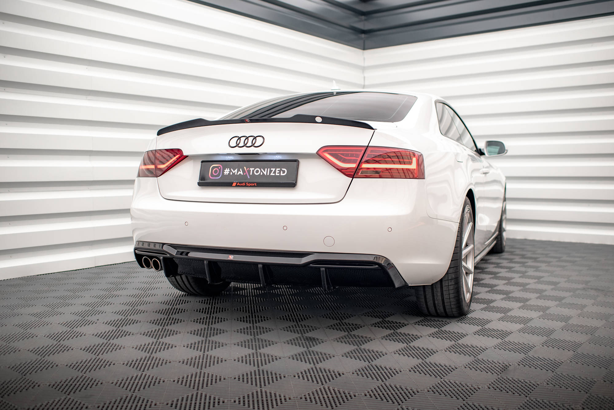 Rear Valance Audi A5 8T Facelift (Version with dual exhausts on one side) - Image 2