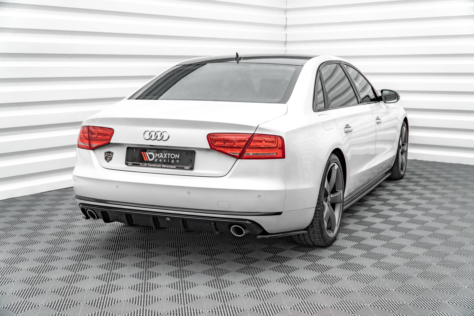 Rear Valance Audi A8 D4 - Image 4