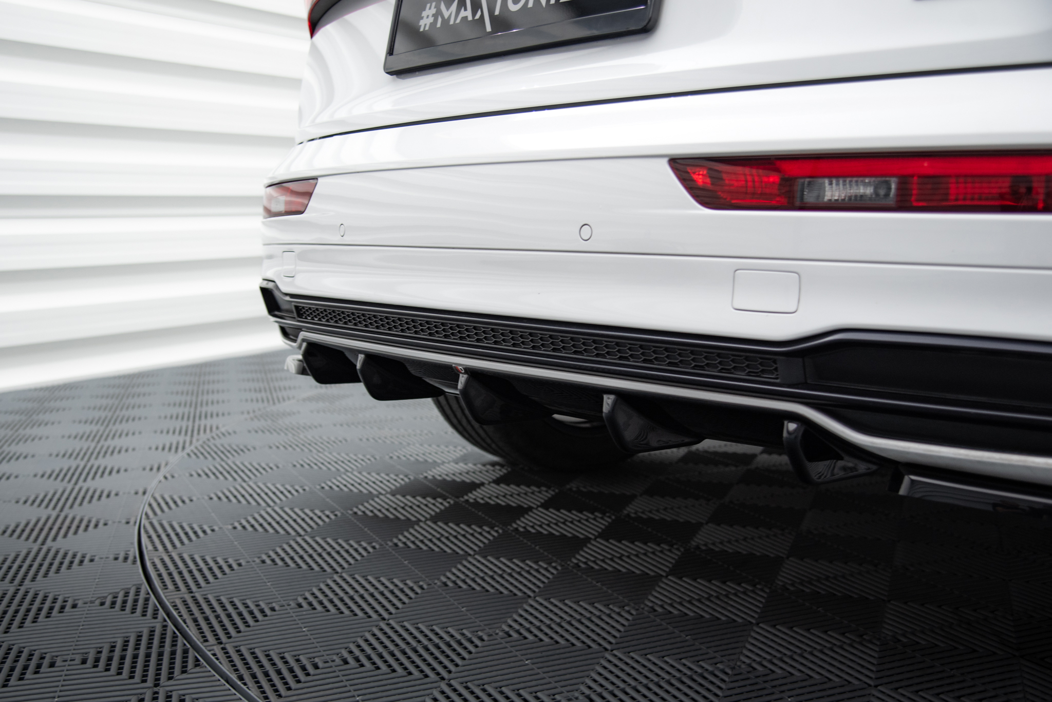 Rear Valance Audi SQ5/Q5 S-line Mk2 - Image 2