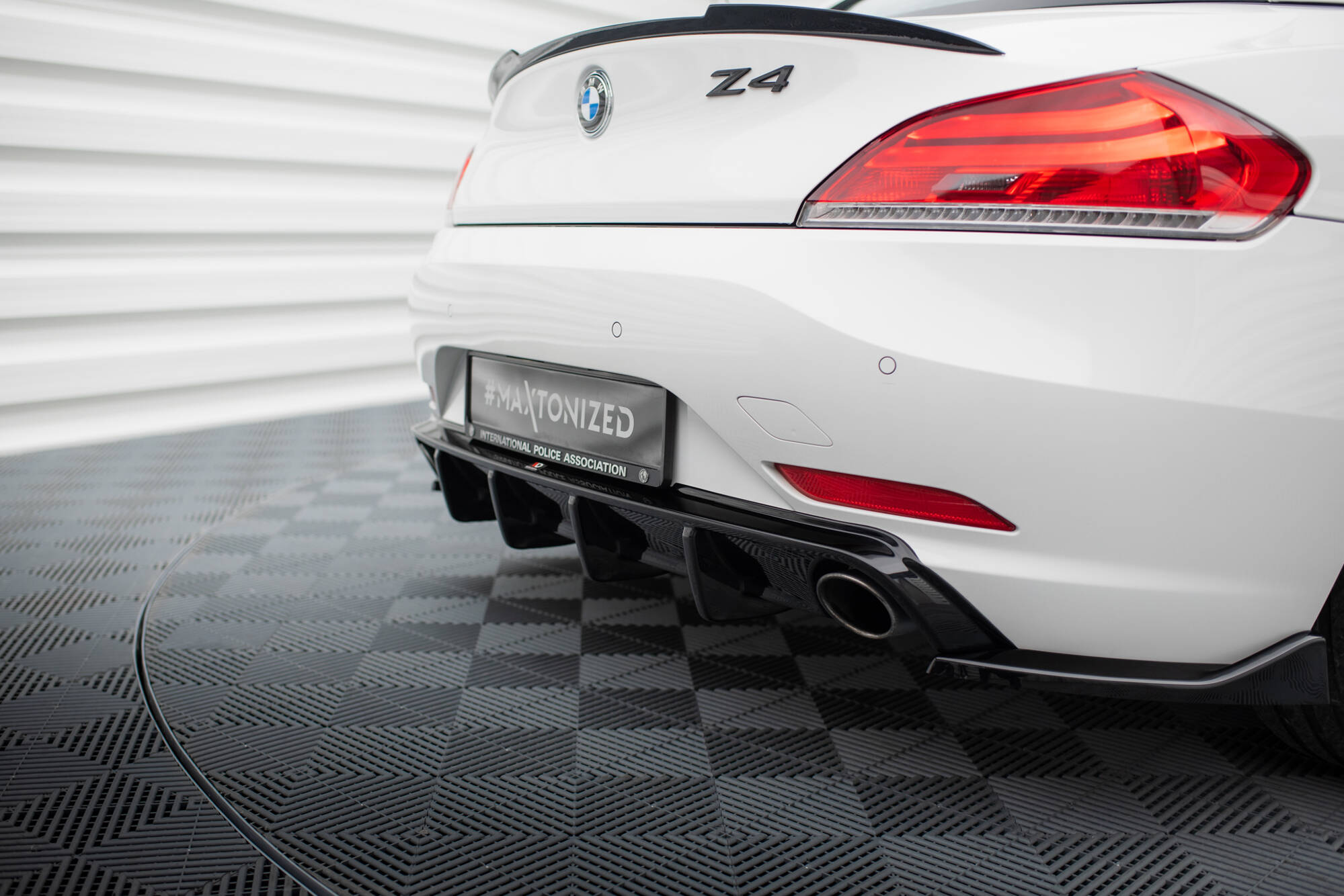 Rear Valance BMW Z4 E89 - Image 4