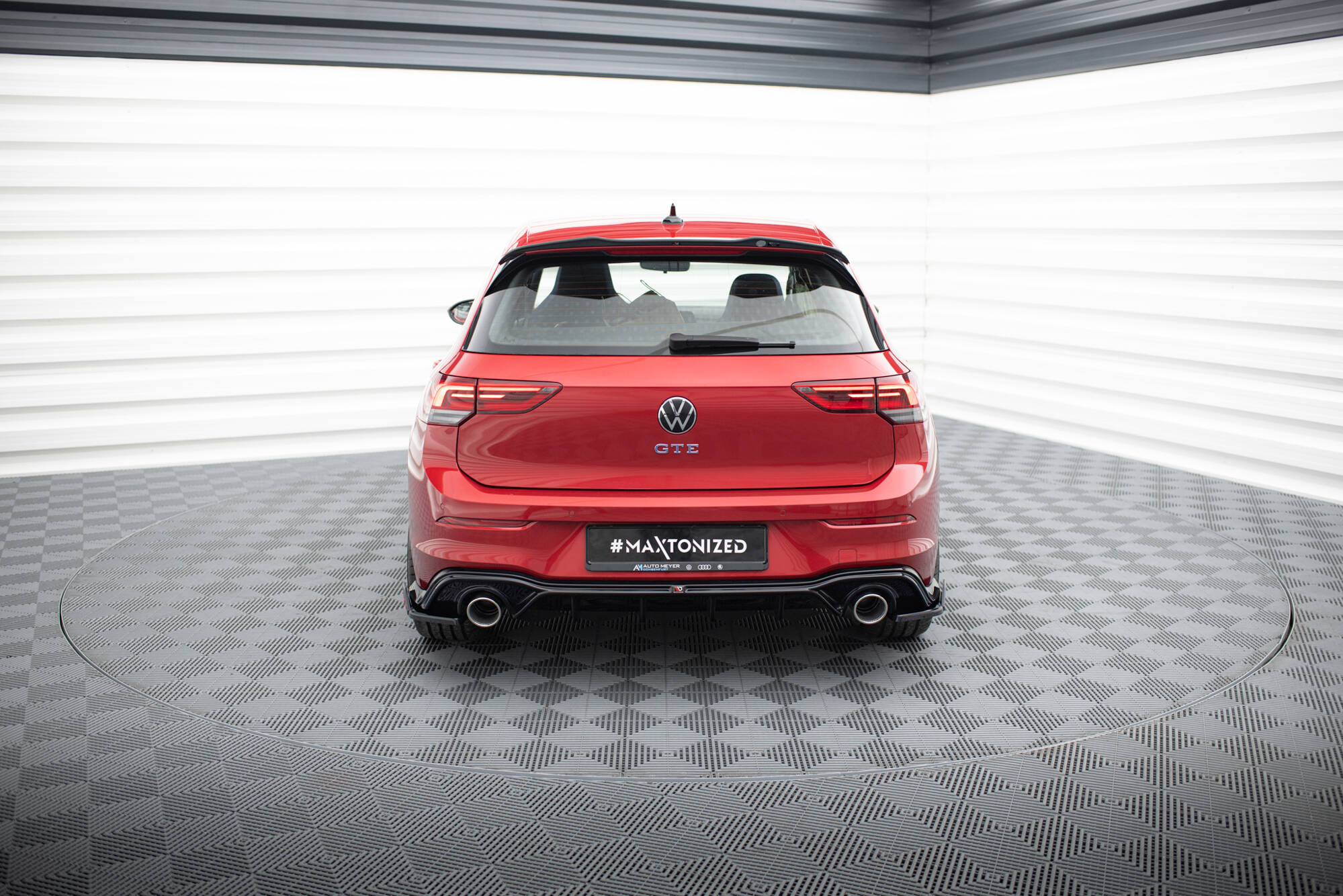 Rear Valance + Exhaust Ends Imitation Volkswagen Golf GTE / R-Line Mk8 / Mk8 Facelift - Image 5