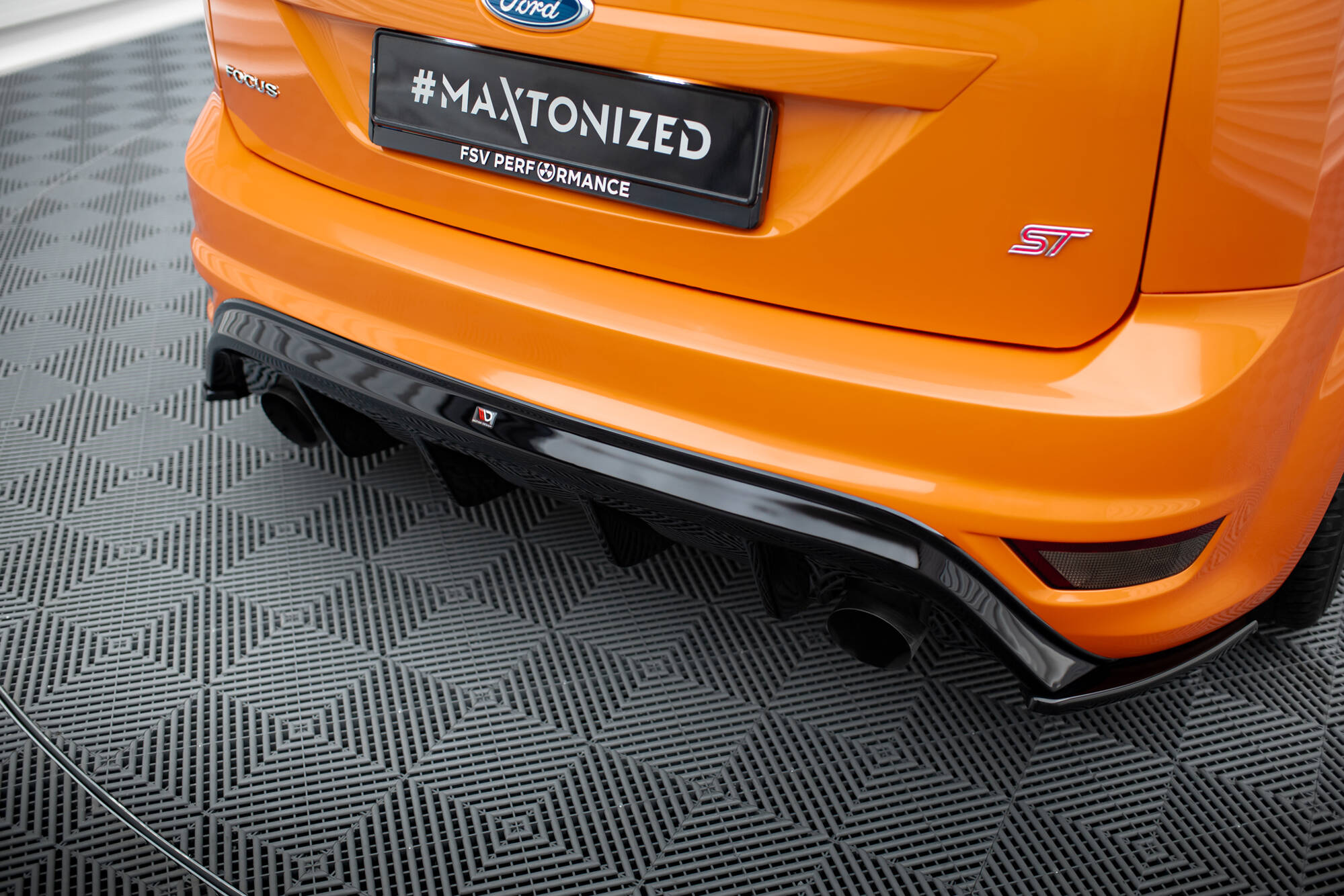 Rear Valance Ford Focus ST Mk2 FL - Image 2