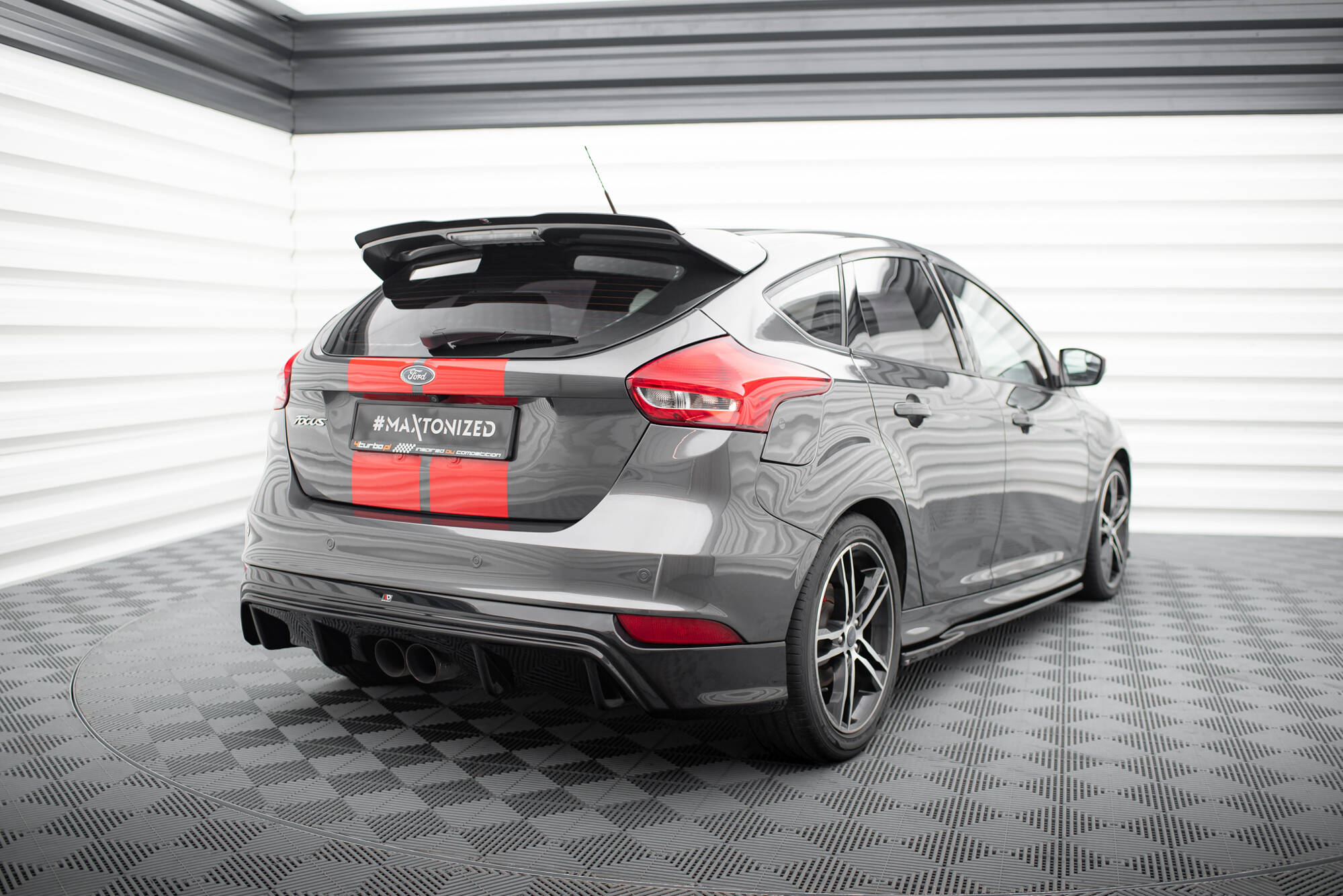 Rear Valance Ford Focus ST Mk3 FL (RS-Look) - Image 2