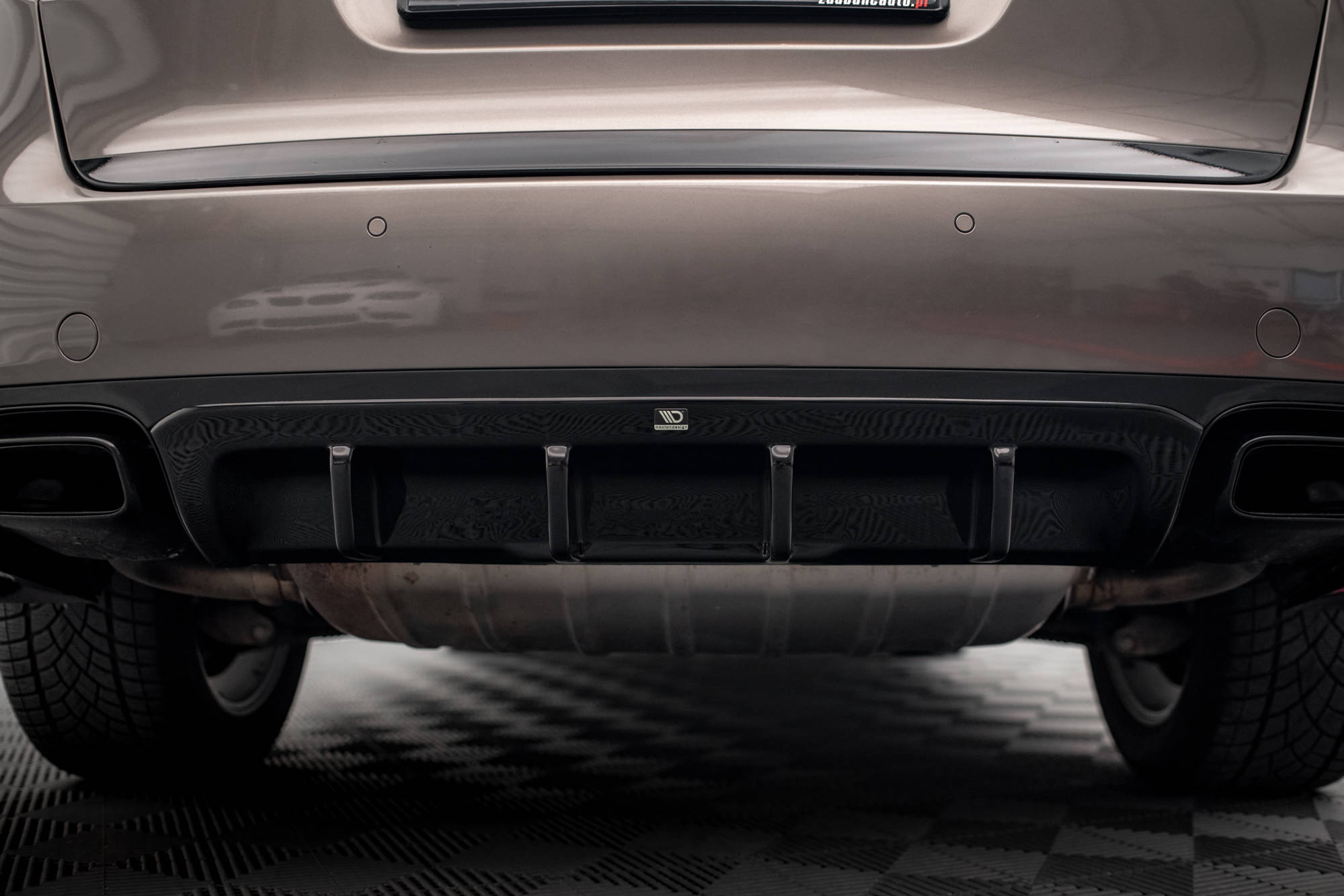 Rear Valance Porsche Cayenne Turbo / Standard Mk2 - Image 5