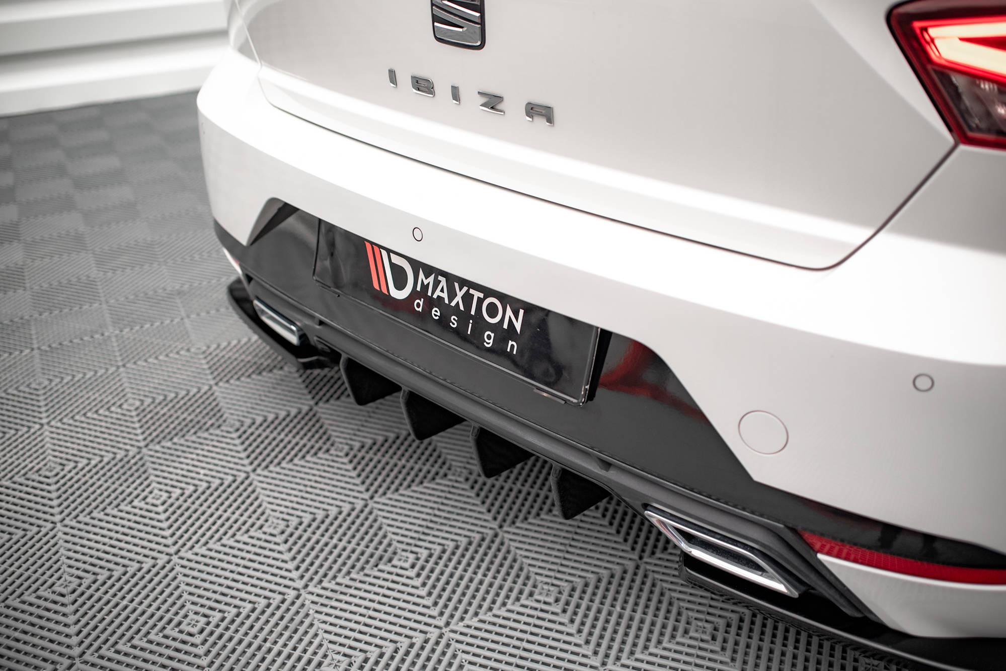 Rear Valance Seat Ibiza FR/ Standard Mk5 - Image 4