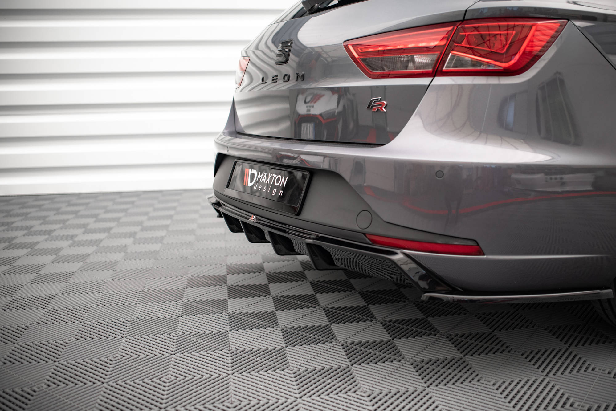 Rear Valance Seat Leon FR Sportstourer Mk3 - Image 2