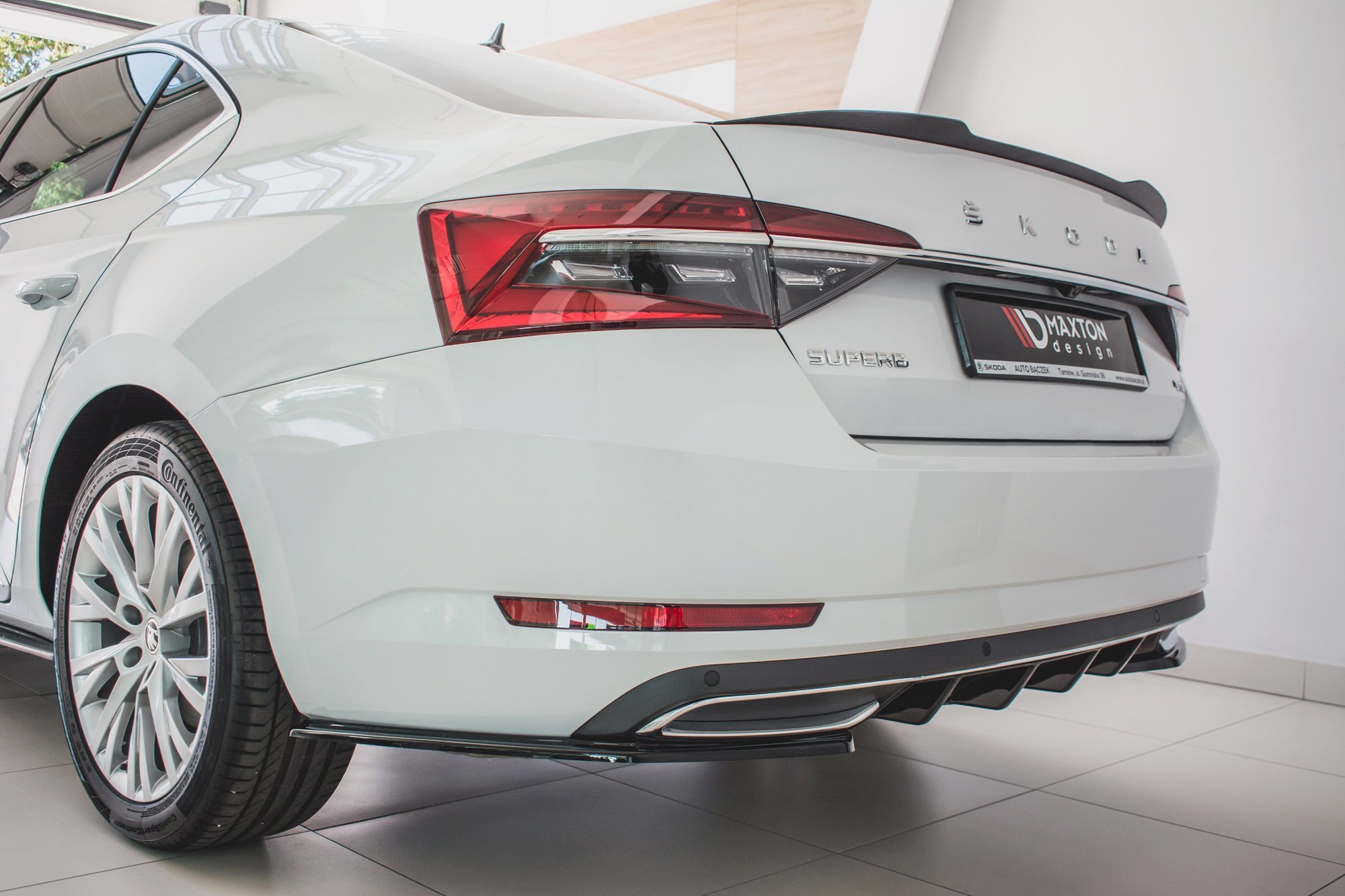 Rear Valance Skoda Superb Liftback / Combi Mk3 FL - Image 2