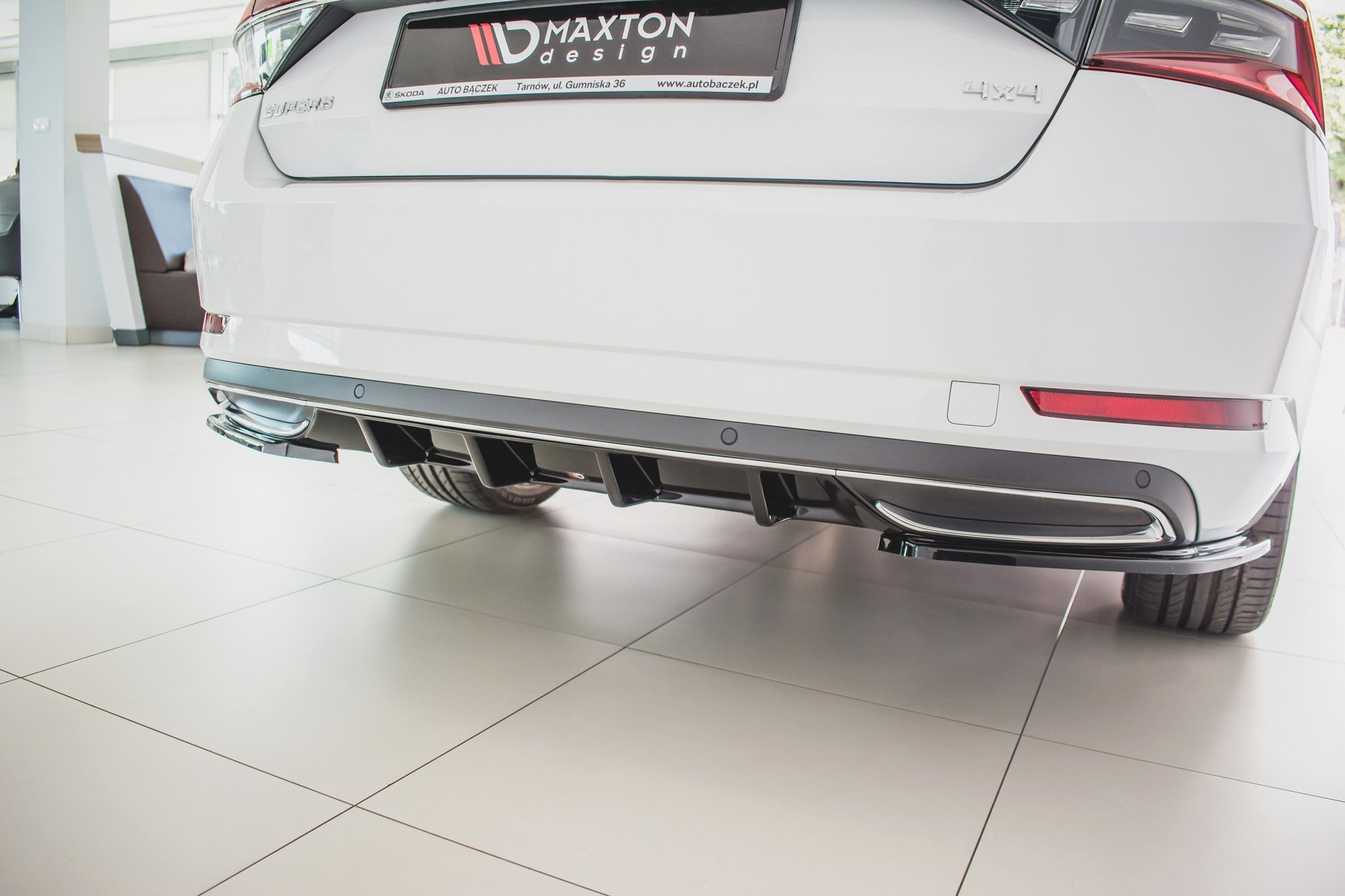 Rear Valance Skoda Superb Liftback / Combi Mk3 FL - Image 4
