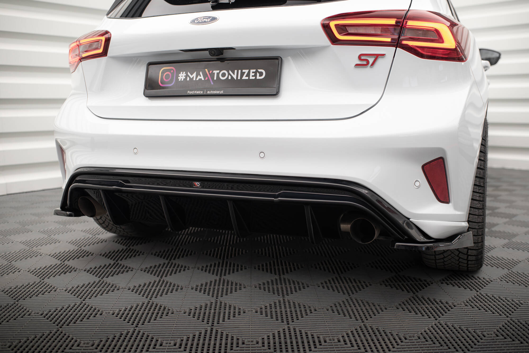Rear Valance V.3 Ford Focus Hatchback ST Mk4 - Image 5
