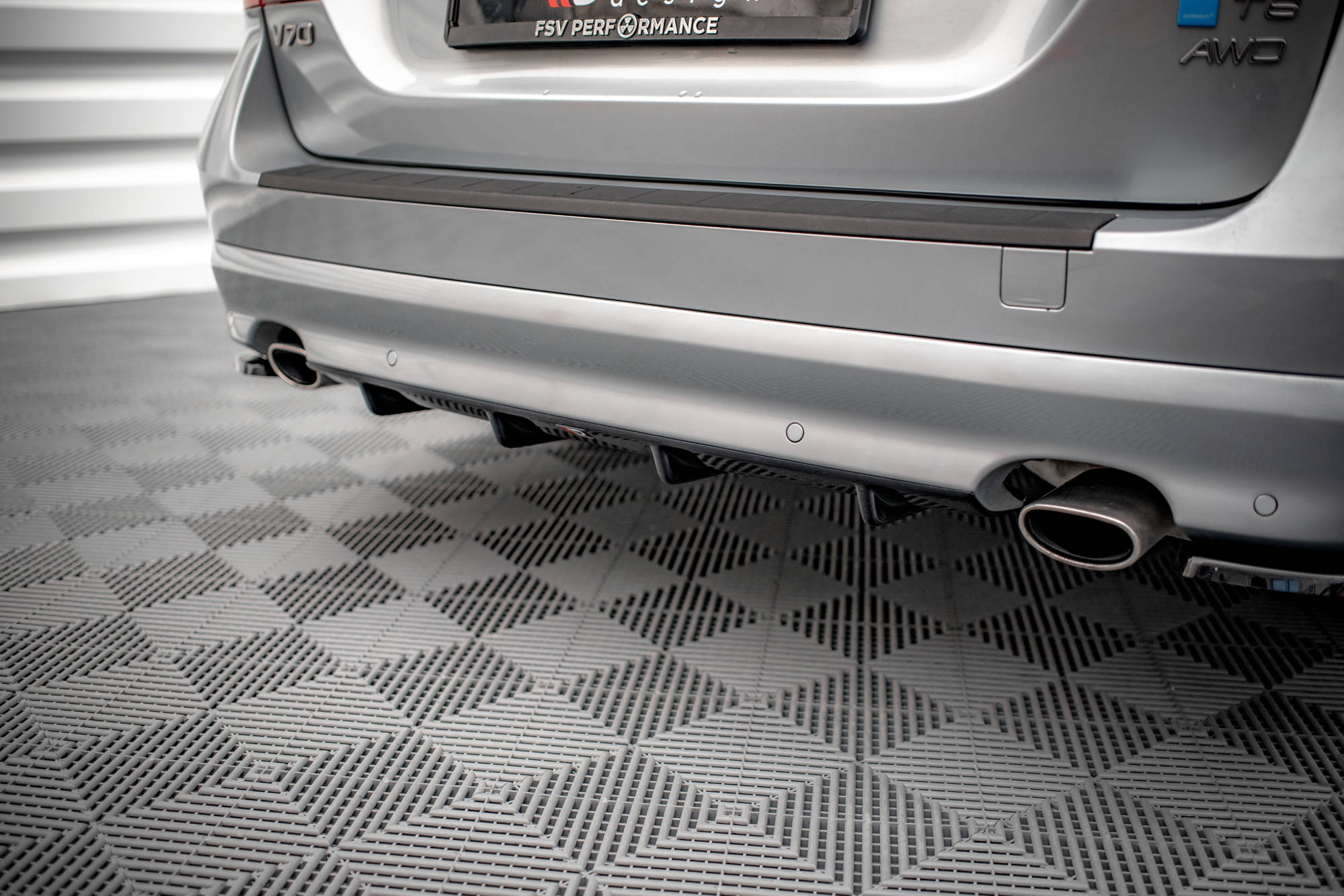 Rear Valance Volvo V70 Mk3 - Image 2