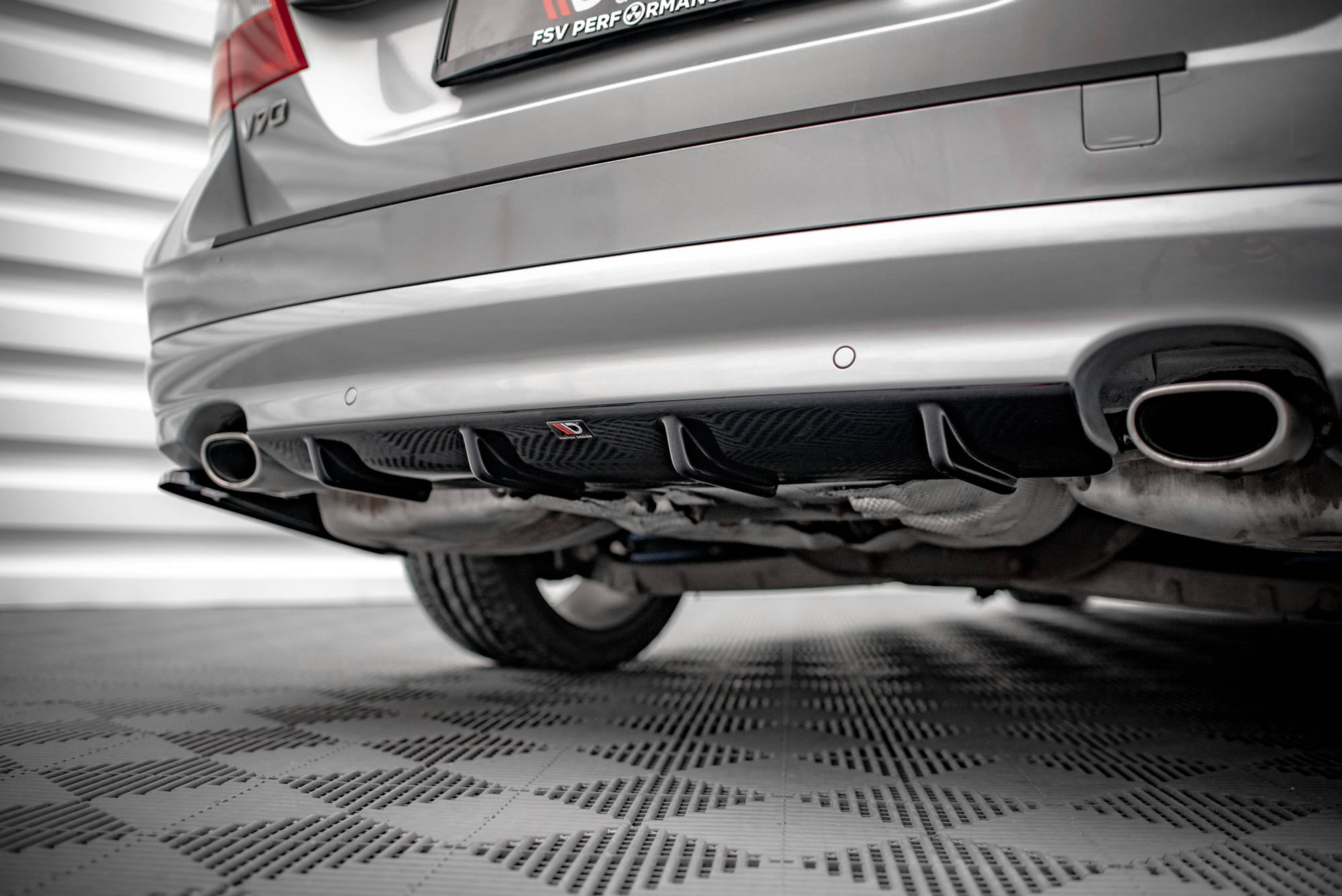 Rear Valance Volvo V70 Mk3 - Image 3