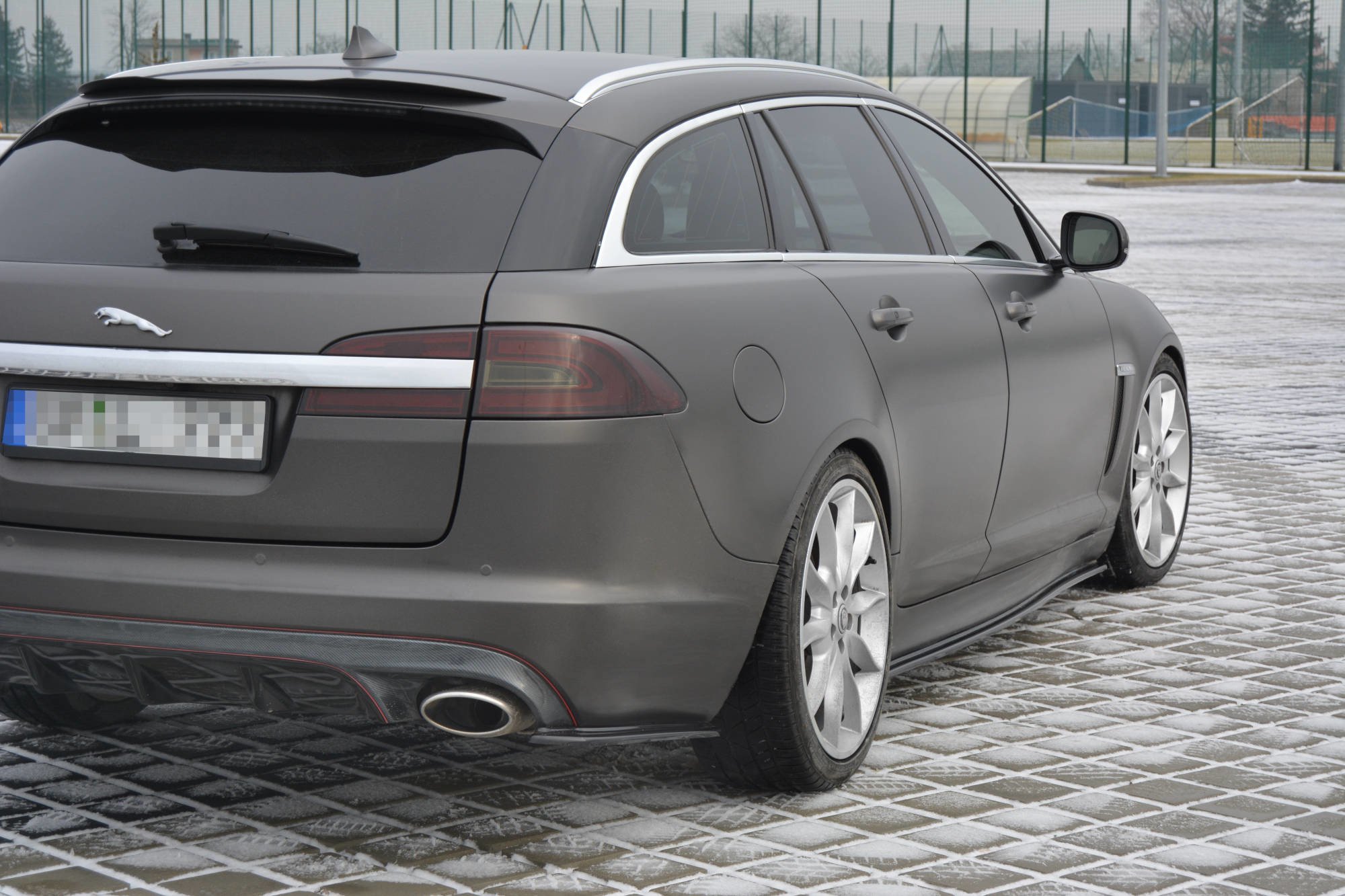 SIDE SKIRTS DIFFUSERS JAGUAR XF (X250) MK1 SPORTBRAKE S-PACK - Image 3
