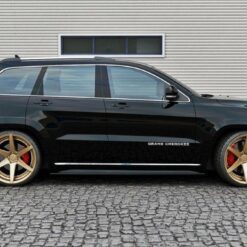 Alternative view of SIDE SKIRTS DIFFUSERS Jeep Grand Cherokee WK2 Summit (FACELIFT)