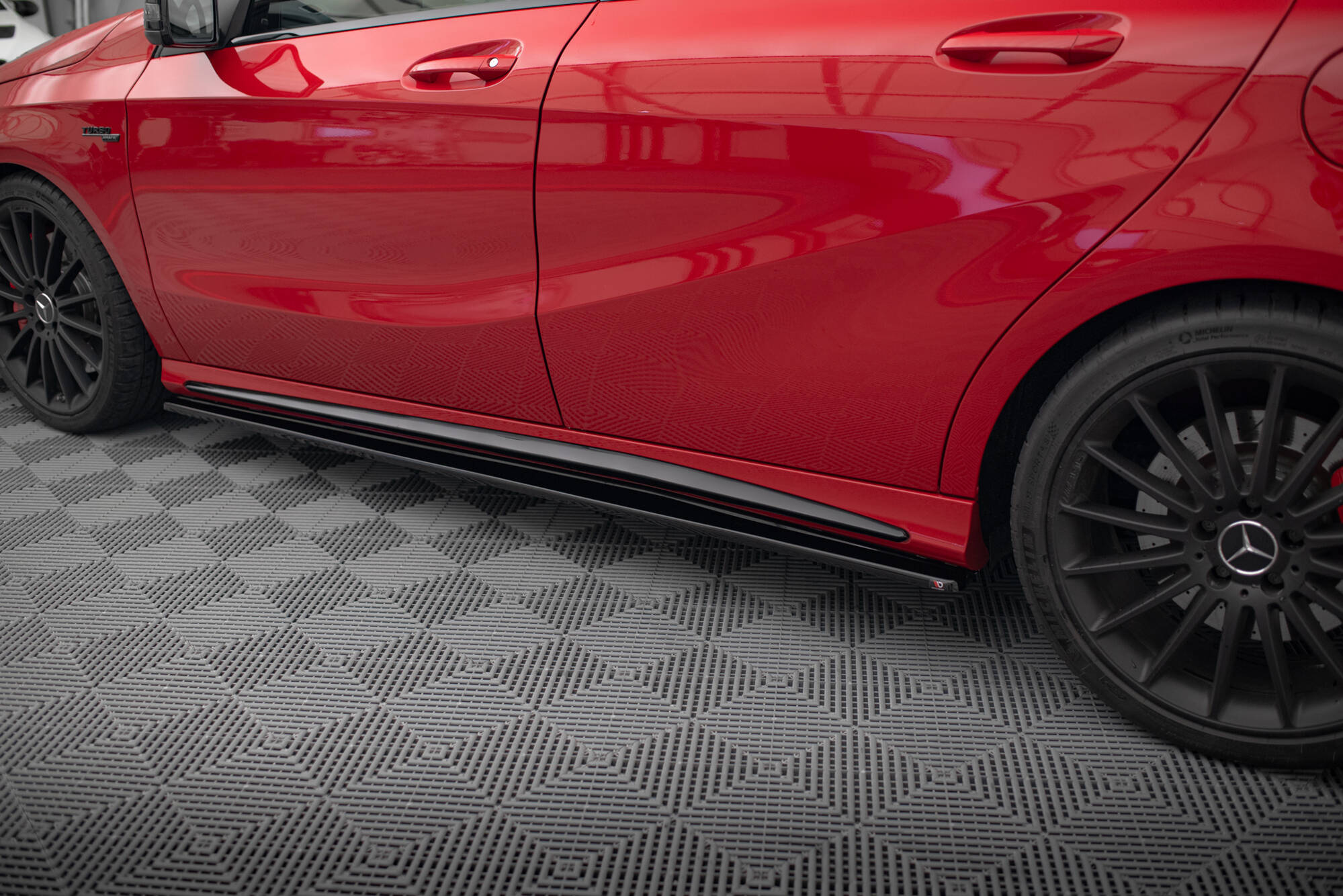 SIDE SKIRTS DIFFUSERS Mercedes A W176/ CLA 117 AMG/ CLA 117 AMG LINE Facelift - Image 2
