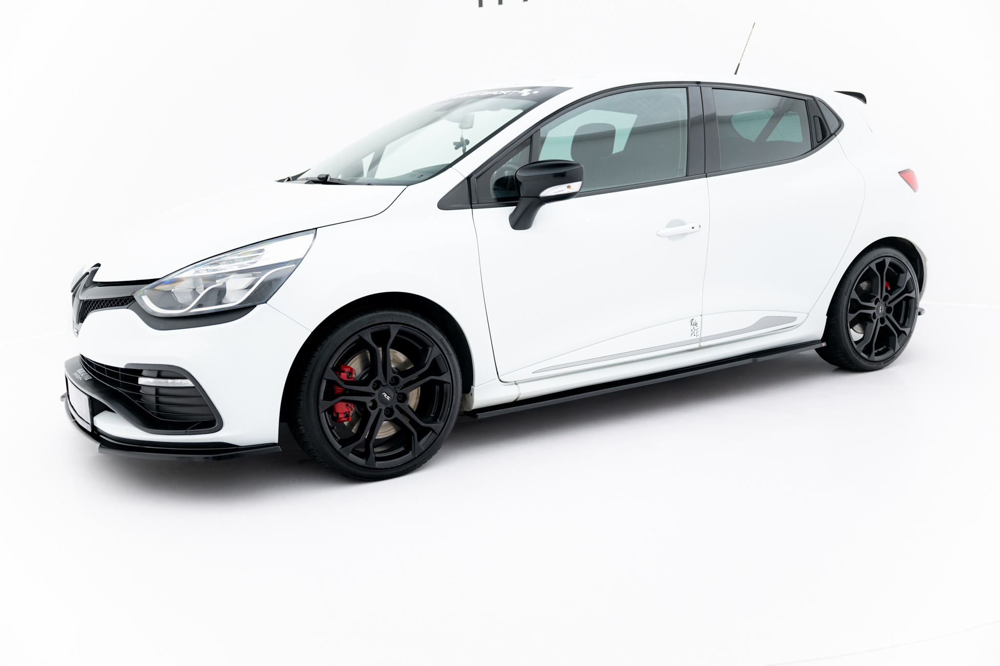 SIDE SKIRTS DIFFUSERS RENAULT CLIO MK4 RS - Image 3
