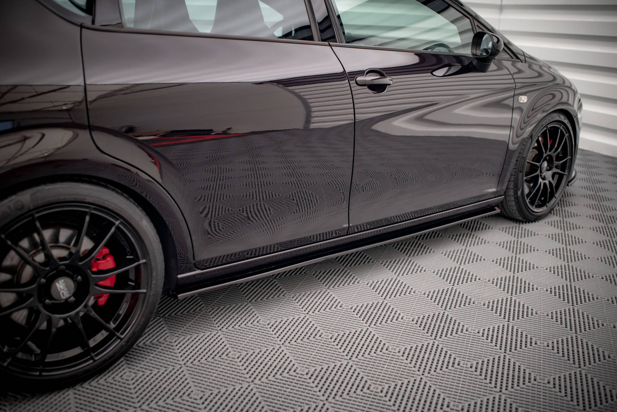 SIDE SKIRTS DIFFUSERS SEAT LEON MK2 CUPRA / FR - Image 2