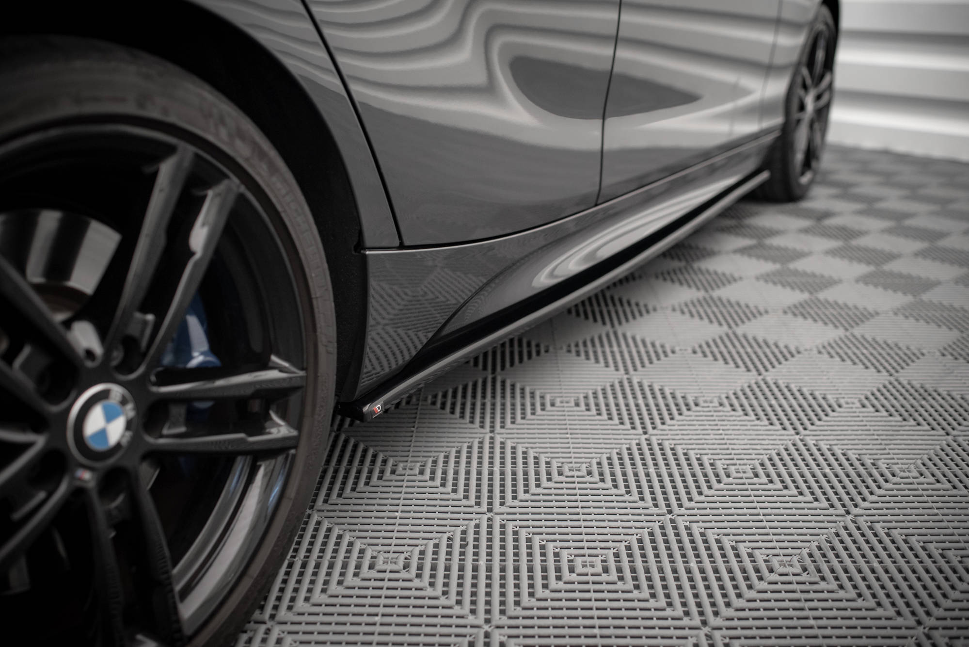 SIDE SKIRTS DIFFUSERS V.1 BMW 1 F20 M135i / M140i / M-Pack - Image 2