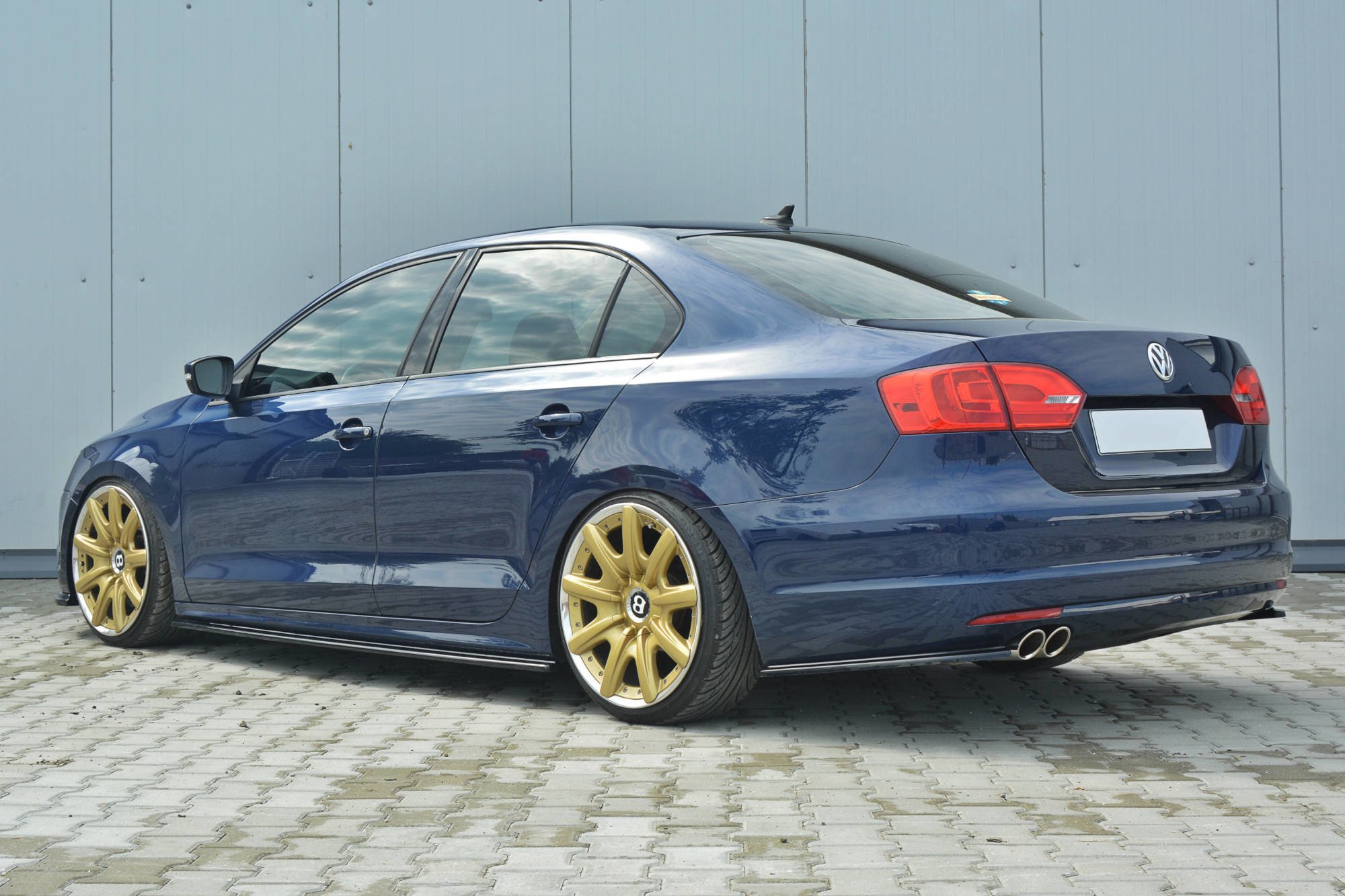 SIDE SKIRTS DIFFUSERS VOLKSWAGEN JETTA MK6 SEDAN PREFACE - Image 4